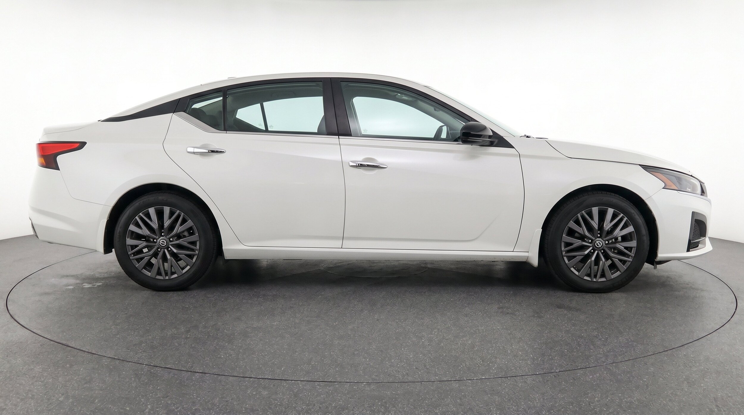 Thumbnail: 2025 Nissan Altima - 11