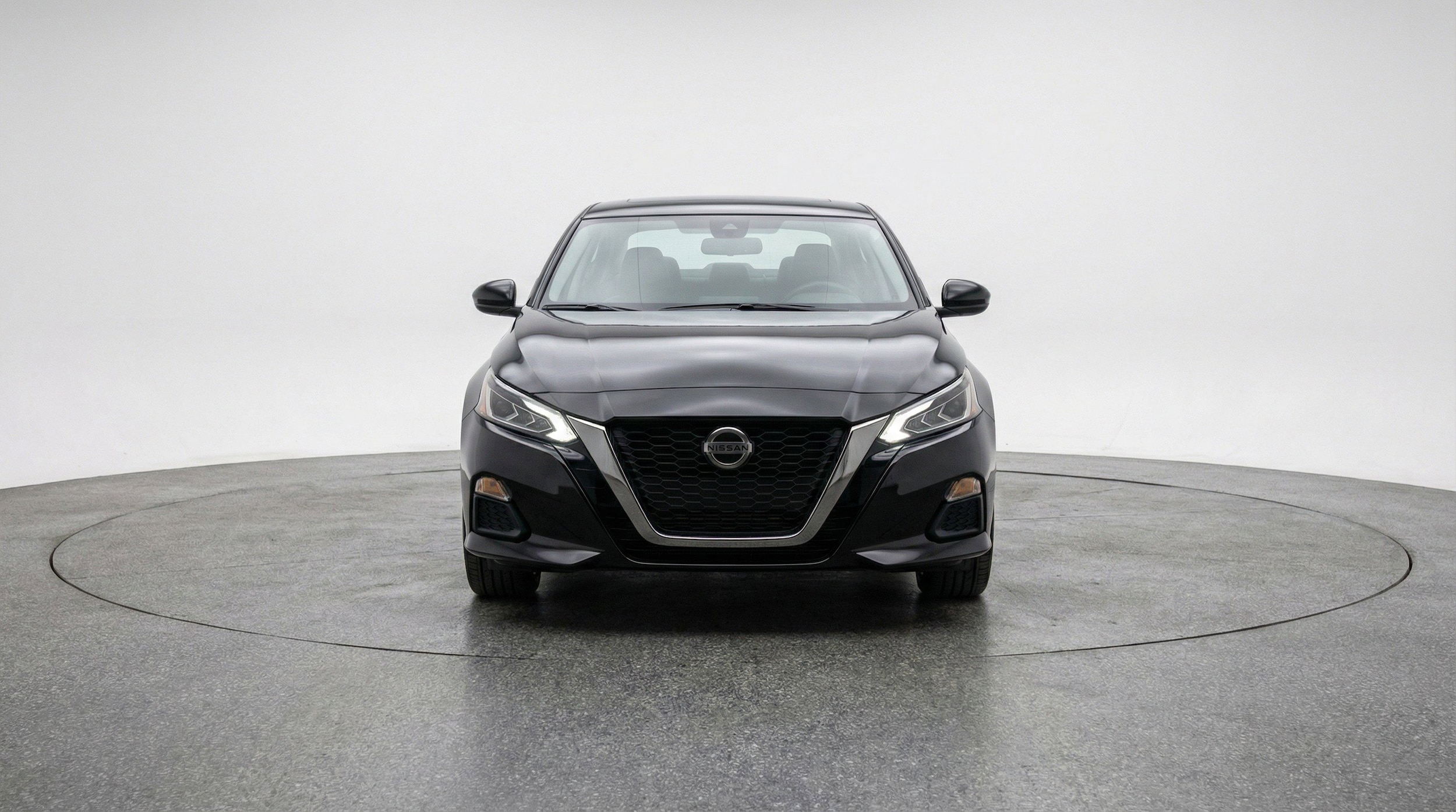 Thumbnail: 2025 Nissan Altima - 2