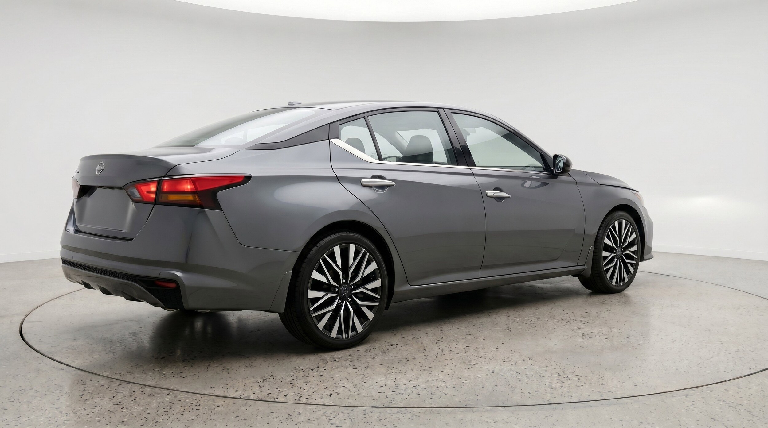 Thumbnail: 2025 Nissan Altima - 9