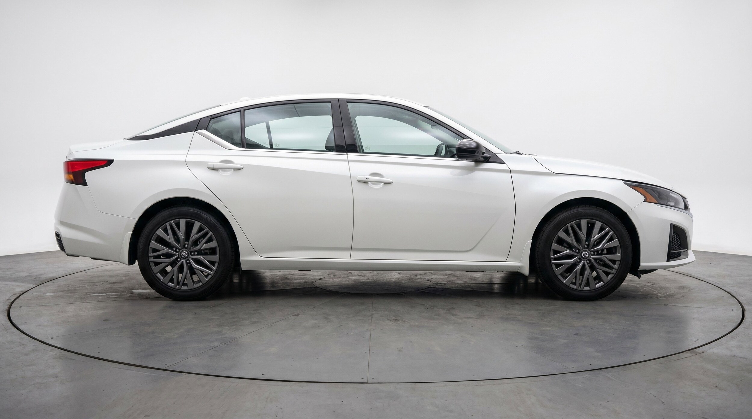 Thumbnail: 2025 Nissan Altima - 11