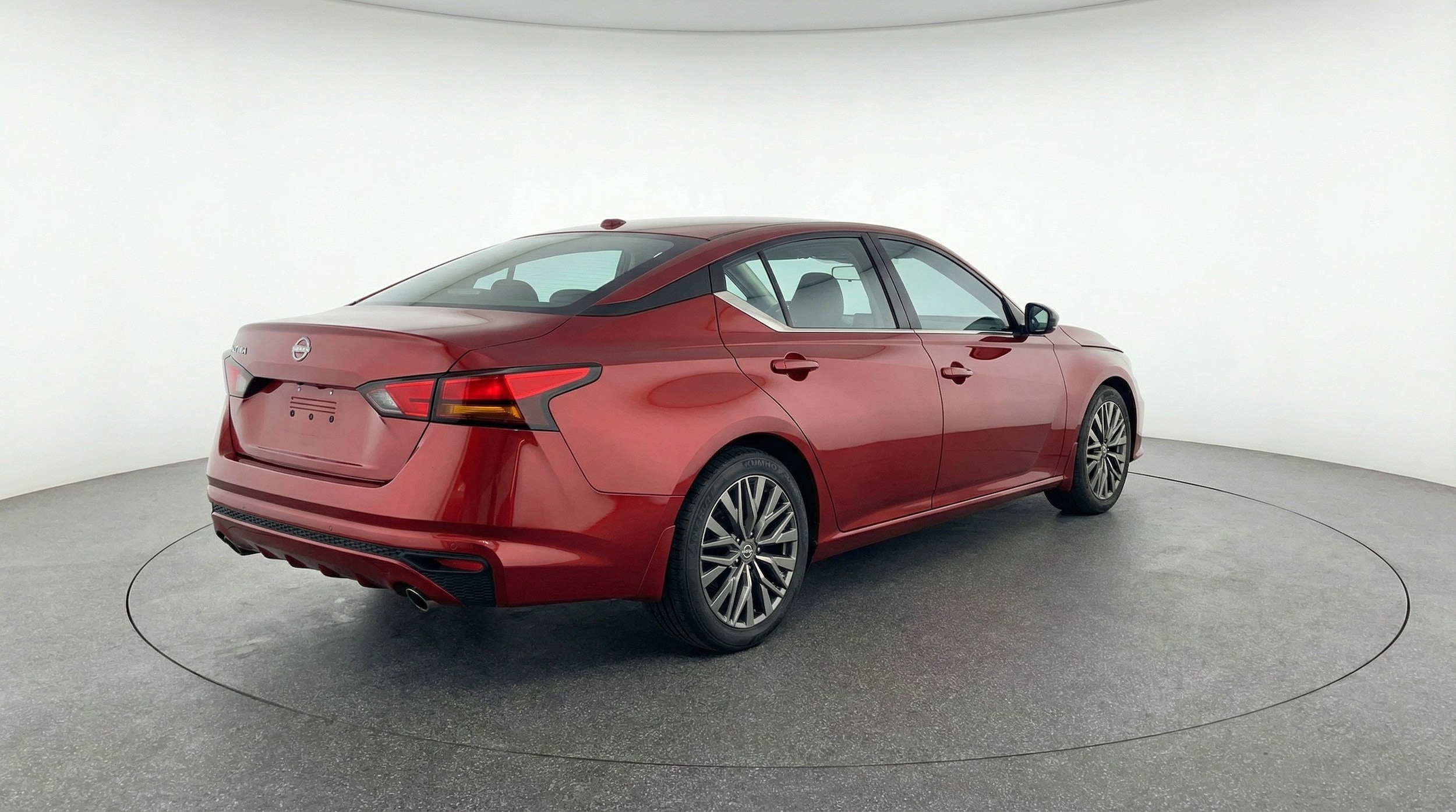 Thumbnail: 2025 Nissan Altima - 9