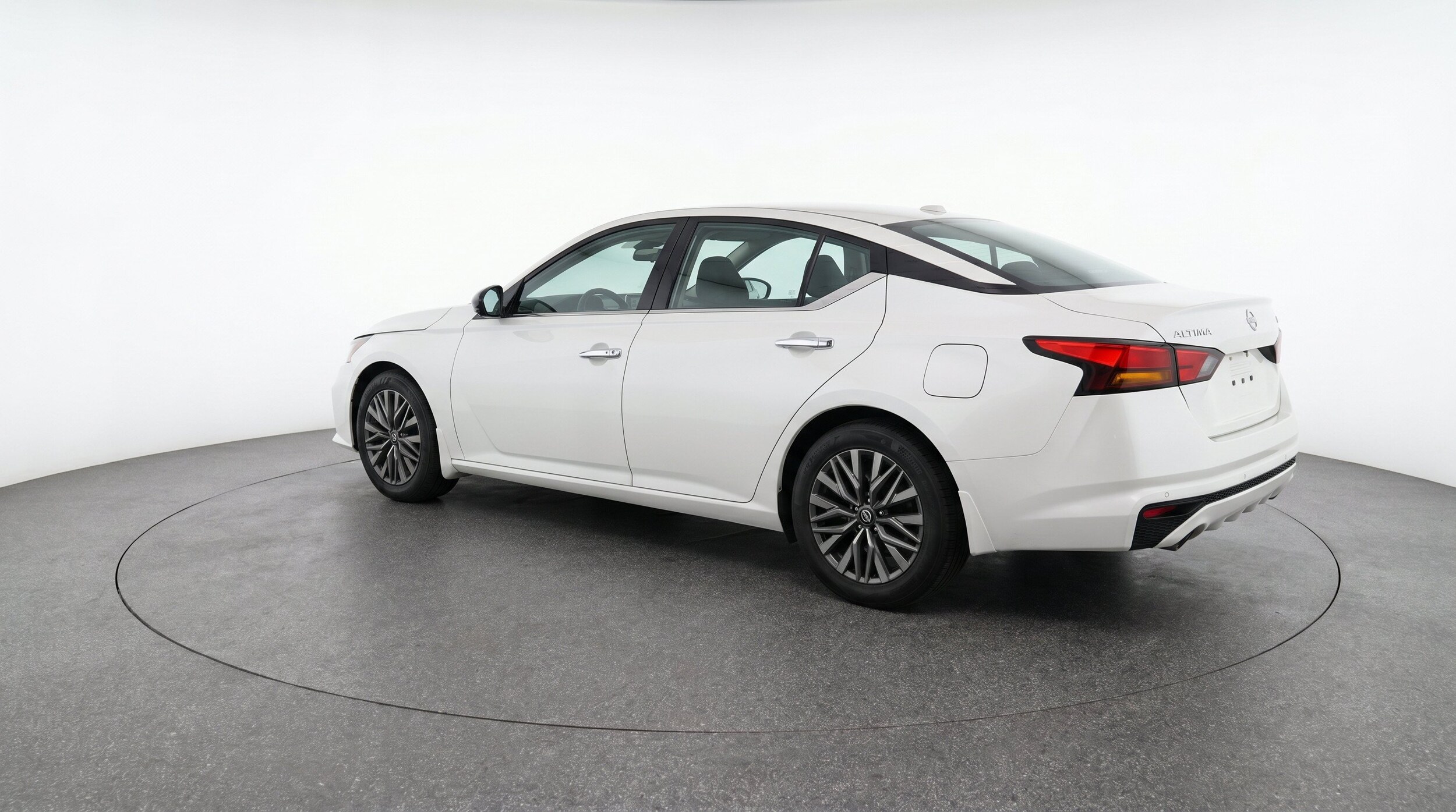 Thumbnail: 2025 Nissan Altima - 6