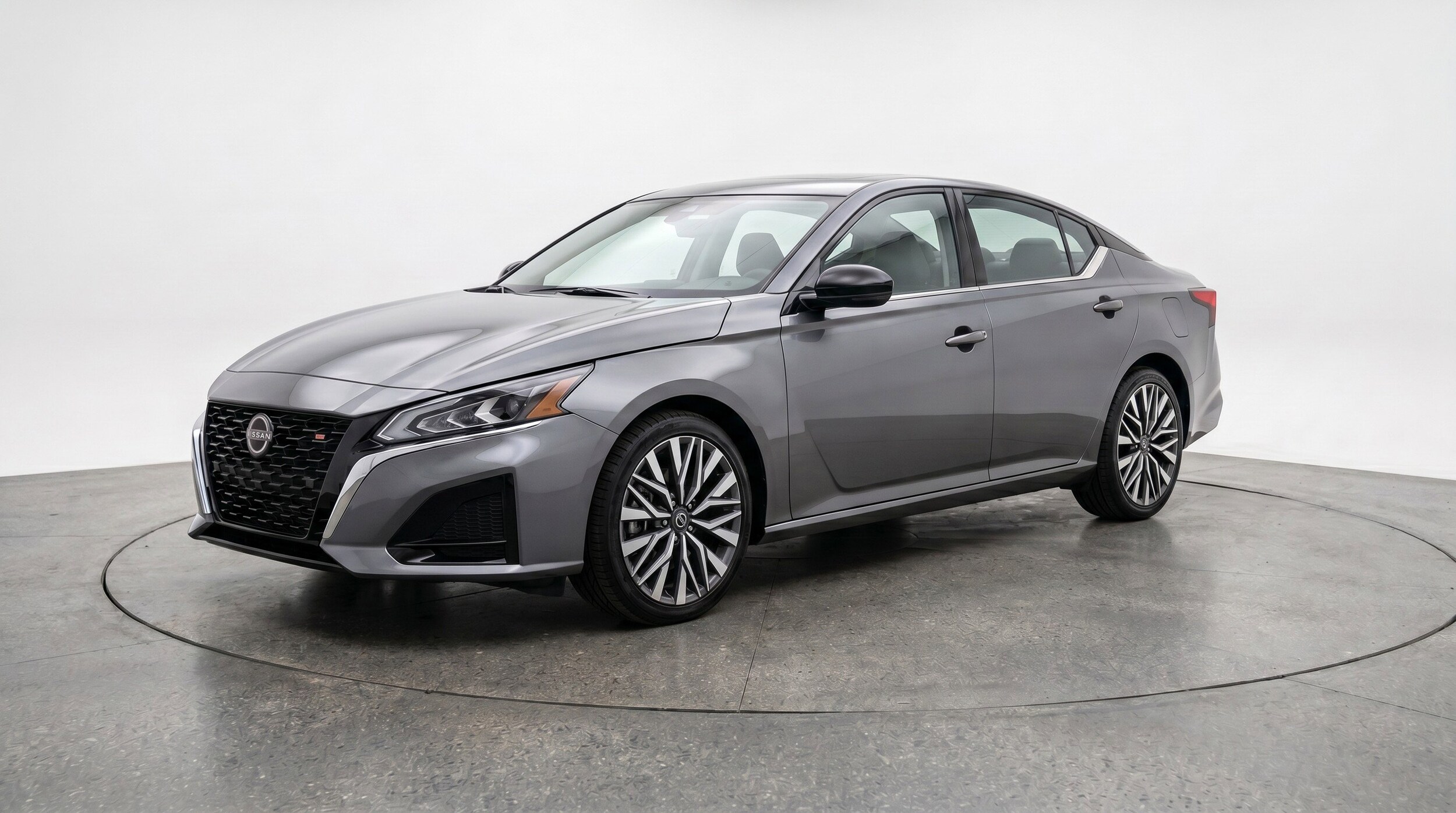 Thumbnail: 2025 Nissan Altima - 3