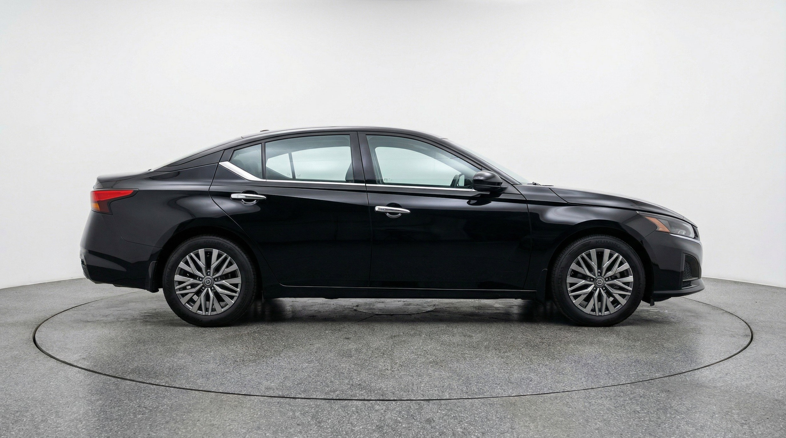 Thumbnail: 2025 Nissan Altima - 11