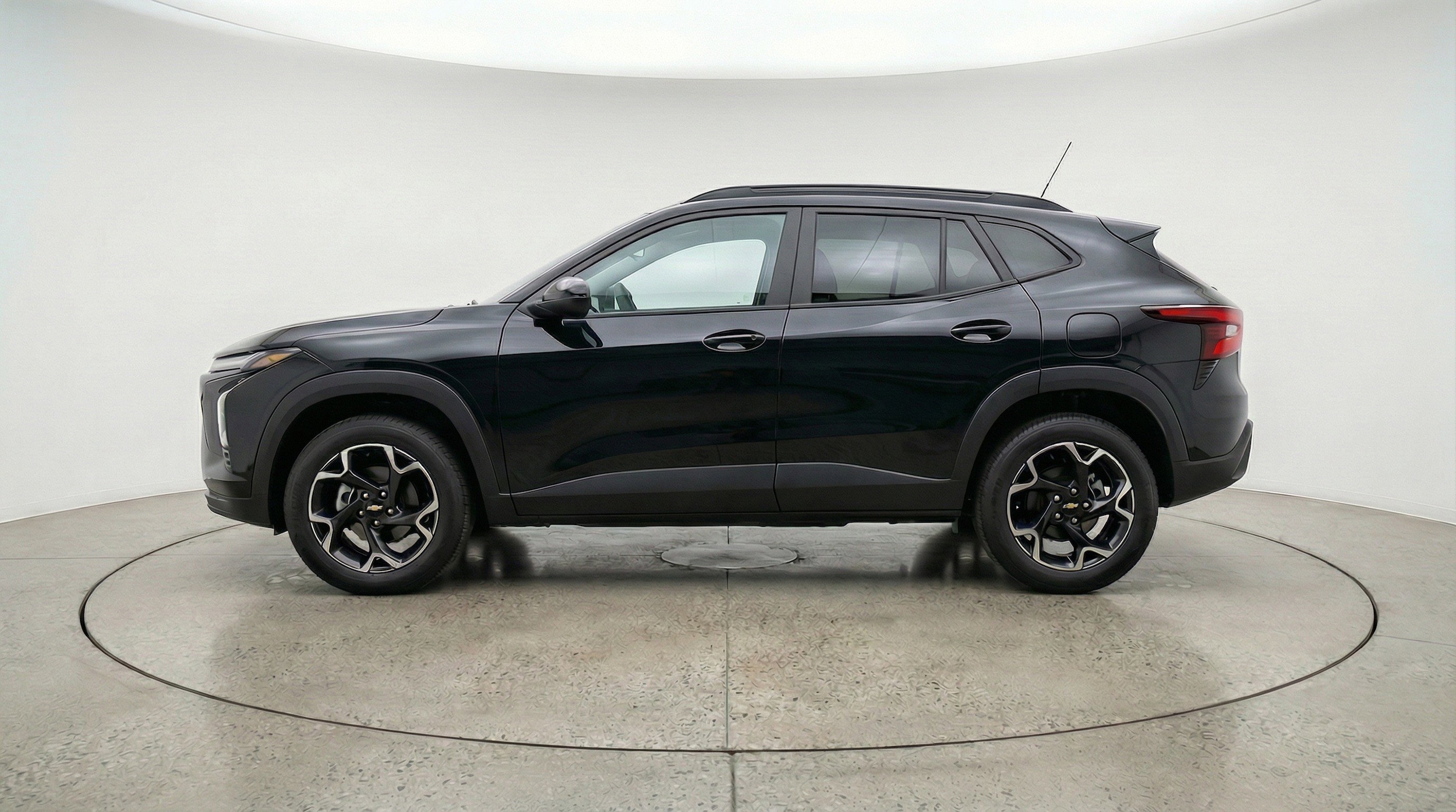 Thumbnail: 2025 Chevrolet Trax - 5