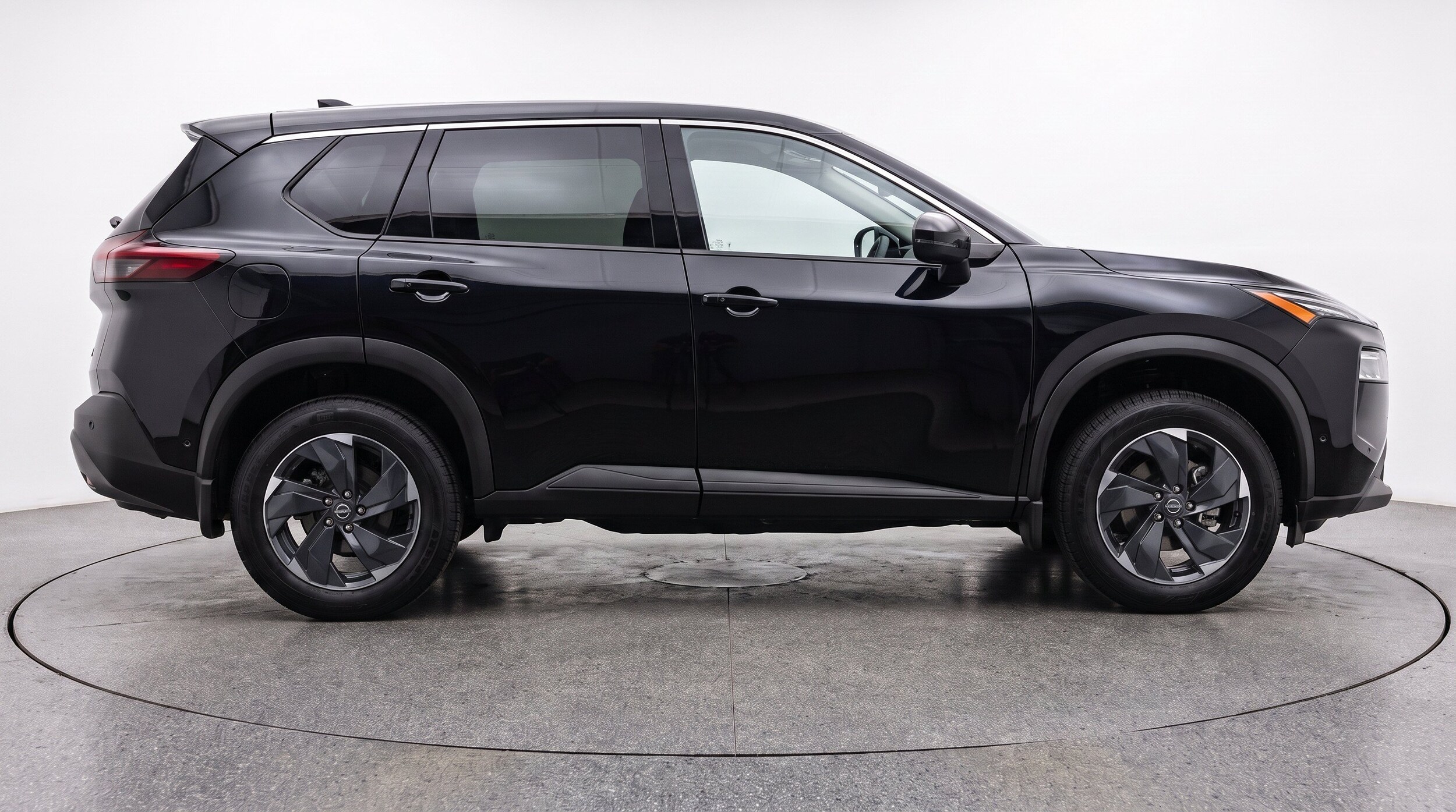 Thumbnail: 2025 Nissan Rogue - 10