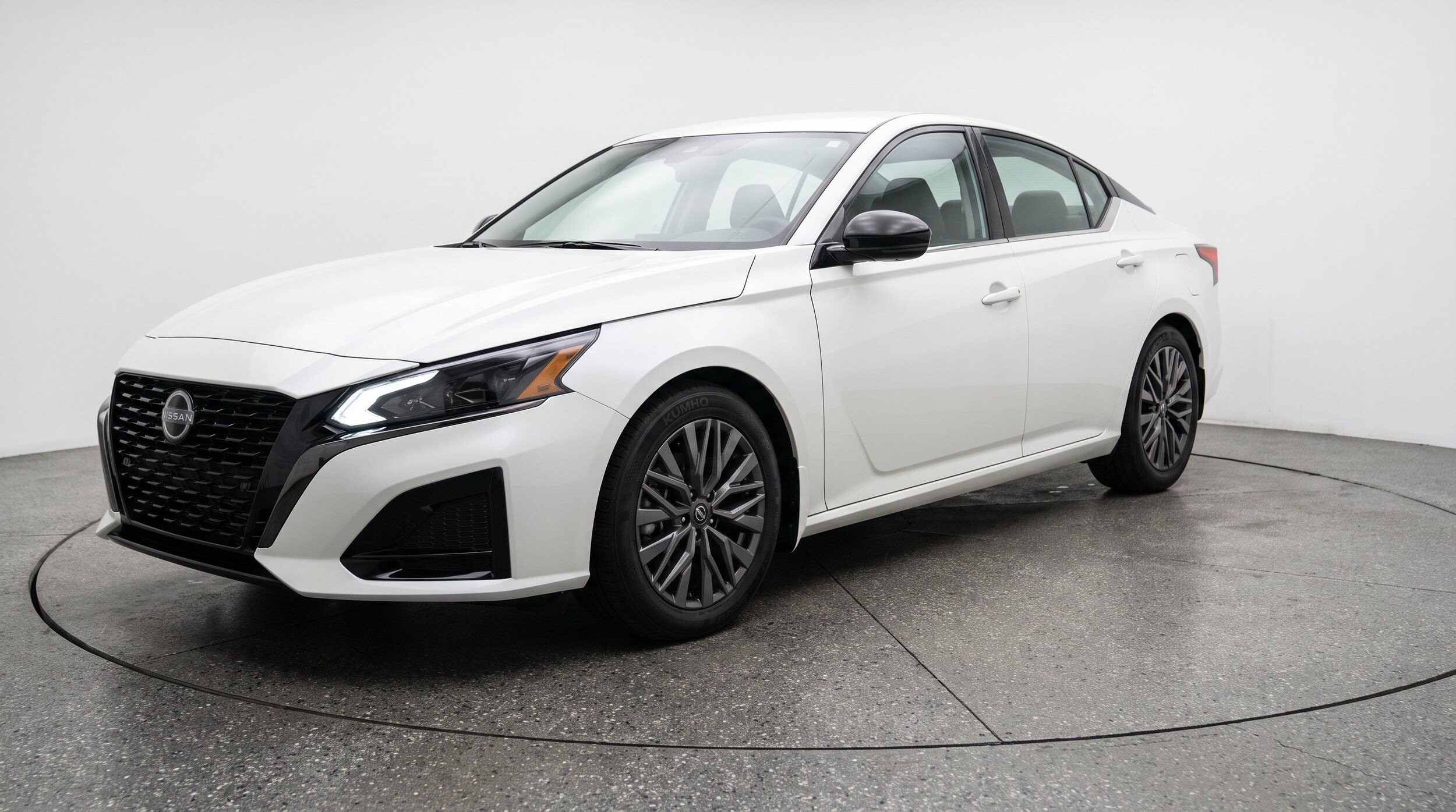 Thumbnail: 2025 Nissan Altima - 3