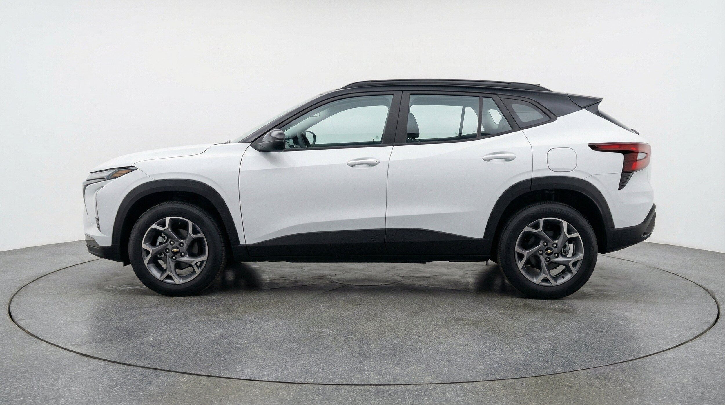 Thumbnail: 2025 Chevrolet Trax - 5