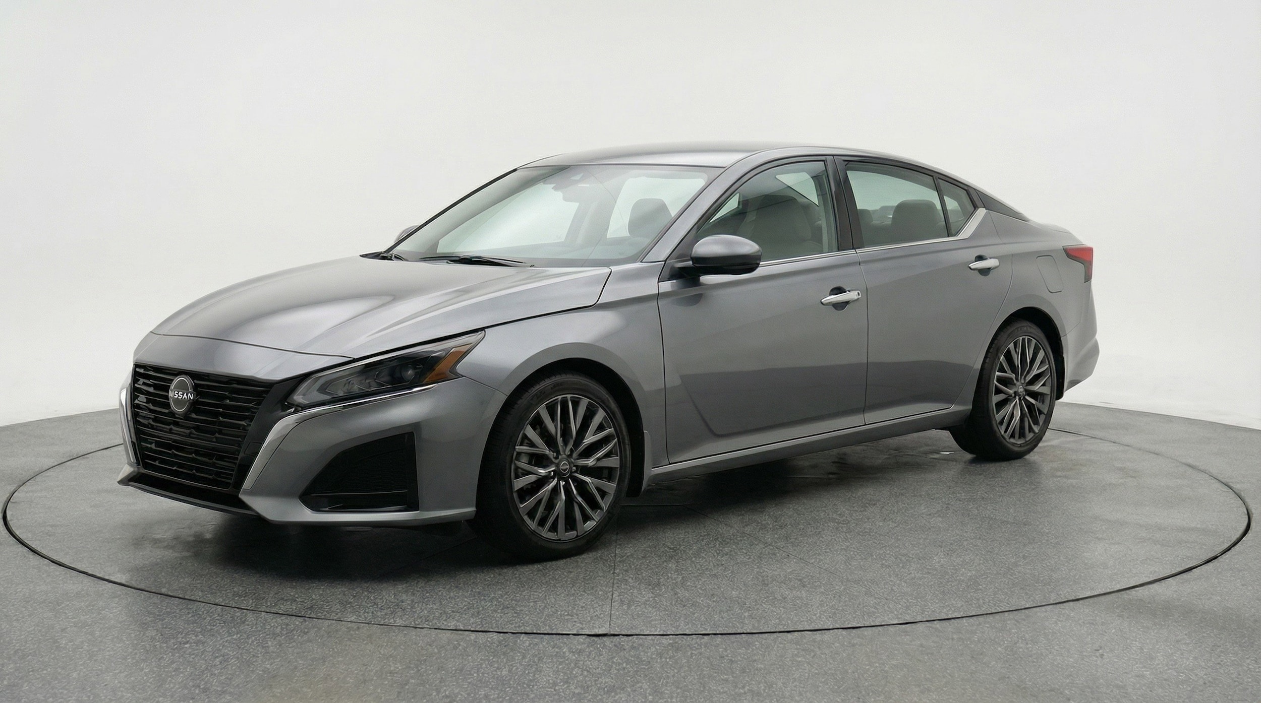 Thumbnail: 2025 Nissan Altima - 3