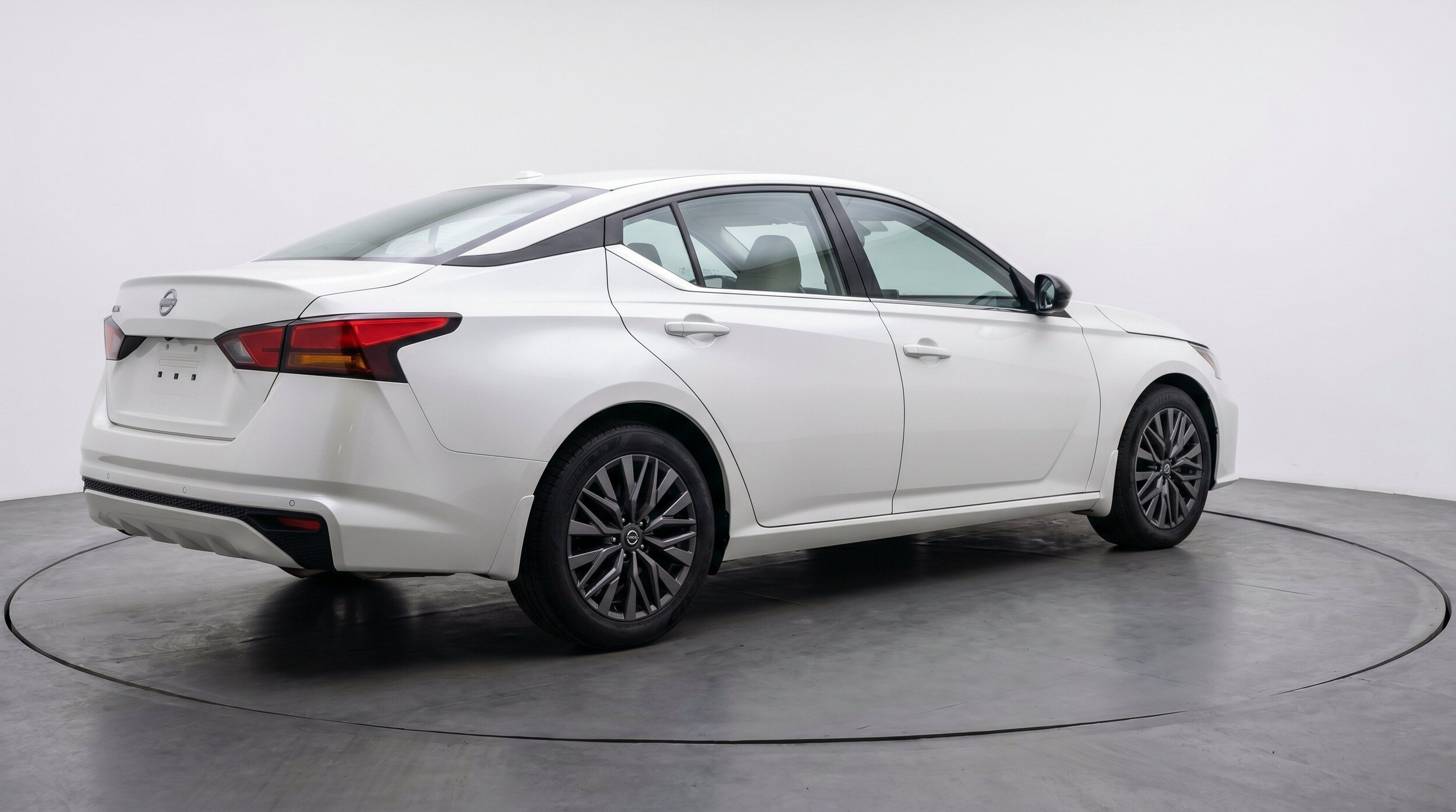 Thumbnail: 2025 Nissan Altima - 9