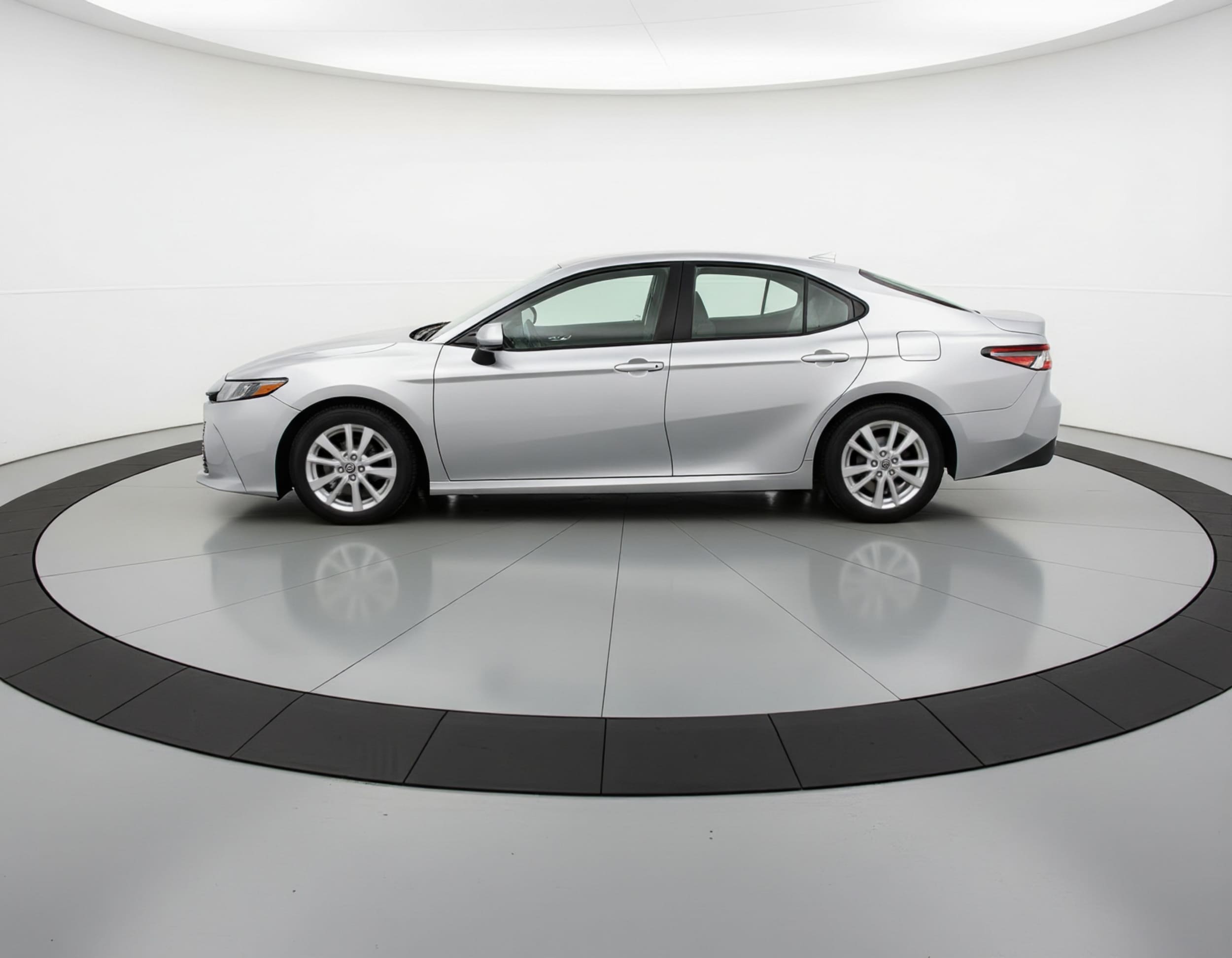 Thumbnail: 2025 Toyota Camry - 4