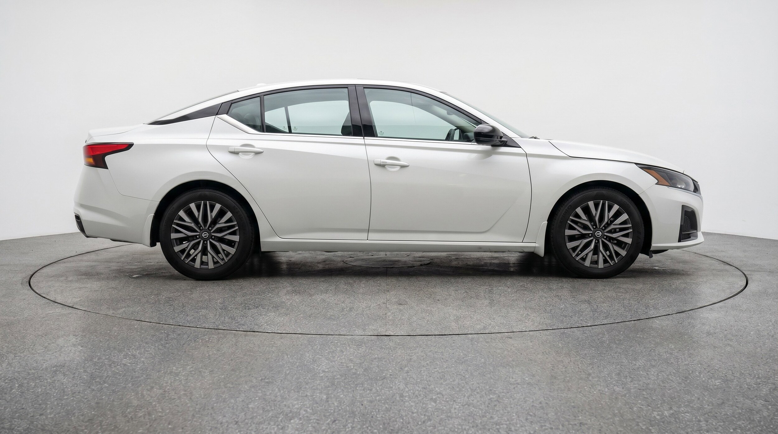 Thumbnail: 2025 Nissan Altima - 11