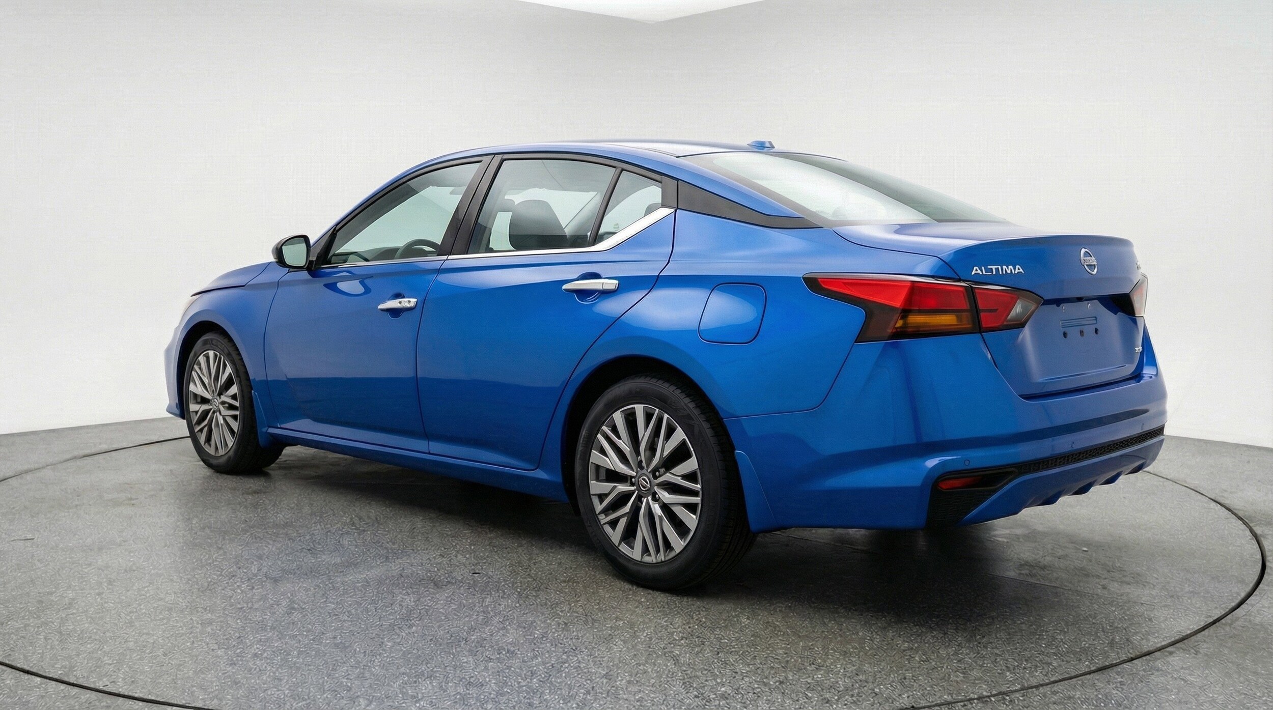 Thumbnail: 2025 Nissan Altima - 6