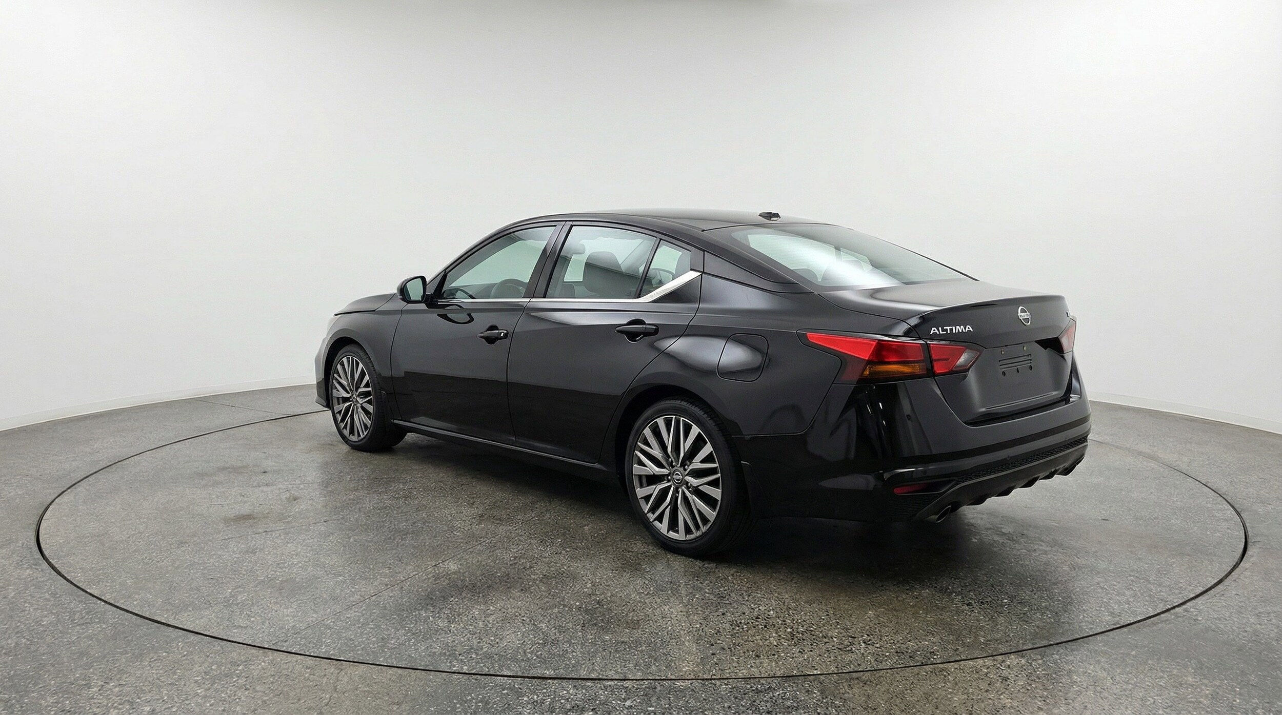 Thumbnail: 2025 Nissan Altima - 6