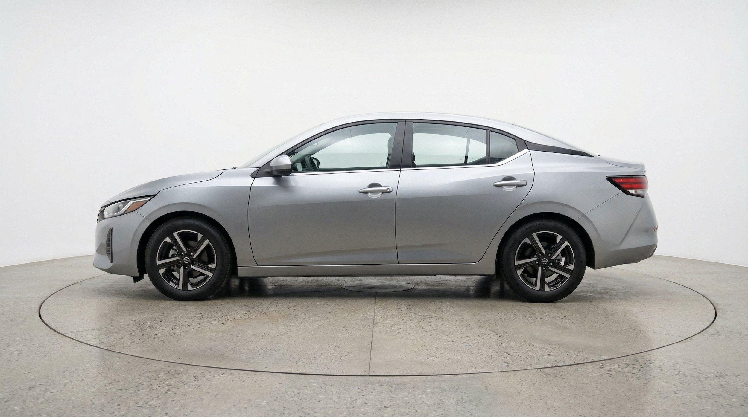 Thumbnail: 2025 Nissan Sentra - 5