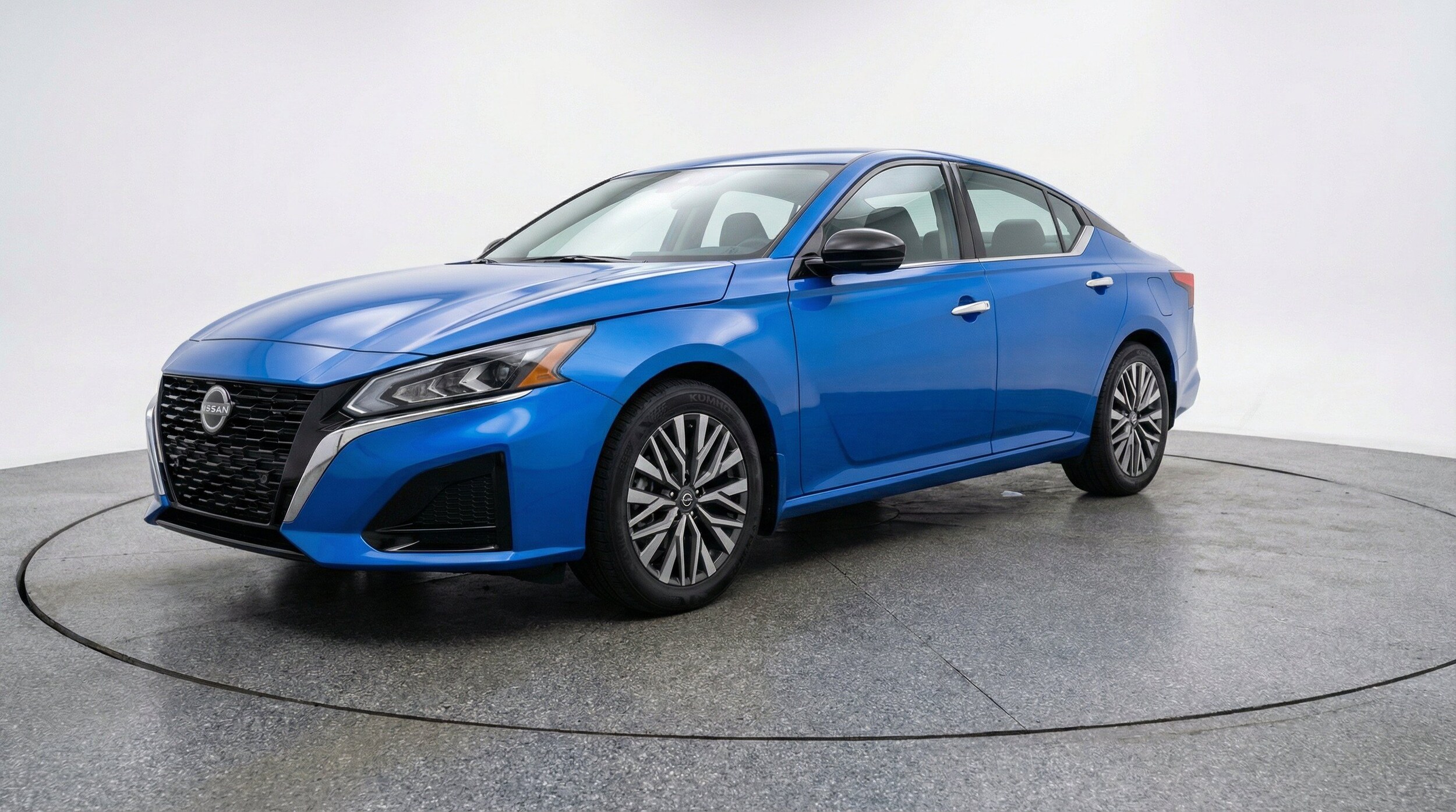 Thumbnail: 2025 Nissan Altima - 3
