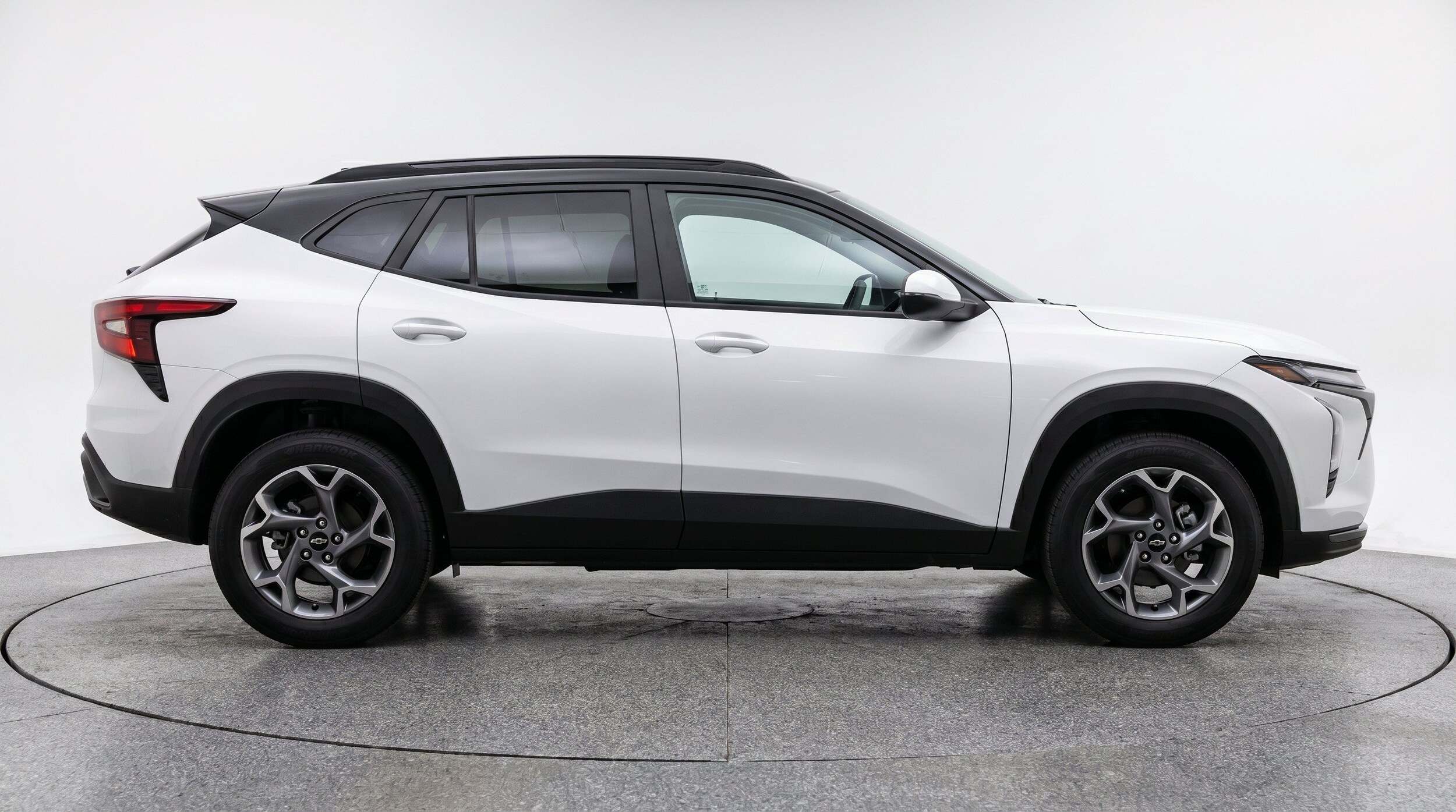 Thumbnail: 2025 Chevrolet Trax - 11