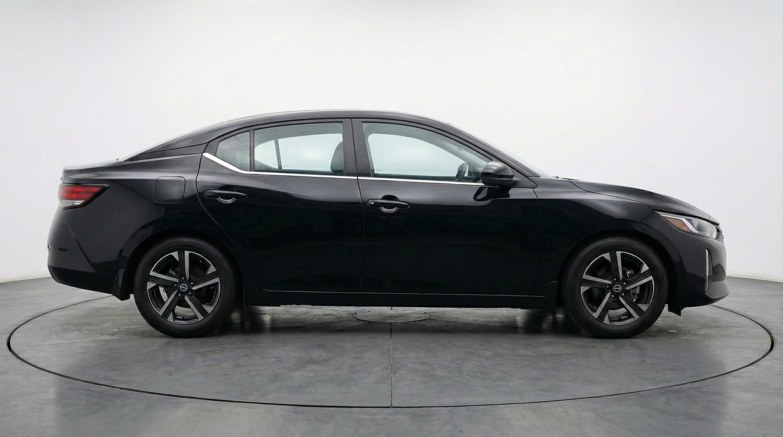 Thumbnail: 2025 Nissan Sentra - 11