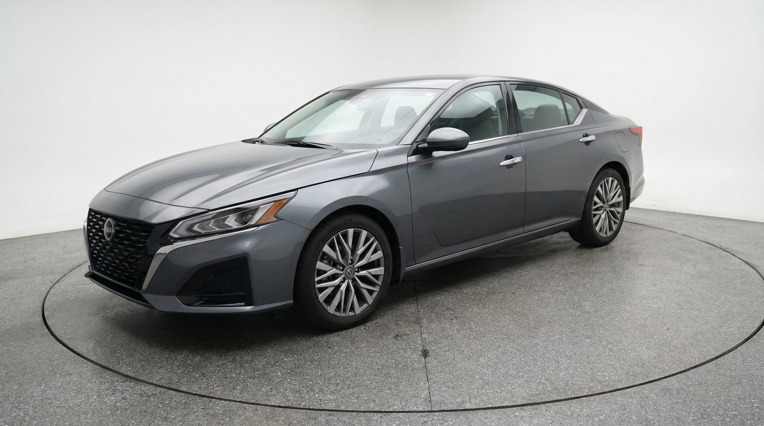 Thumbnail: 2025 Nissan Altima - 3