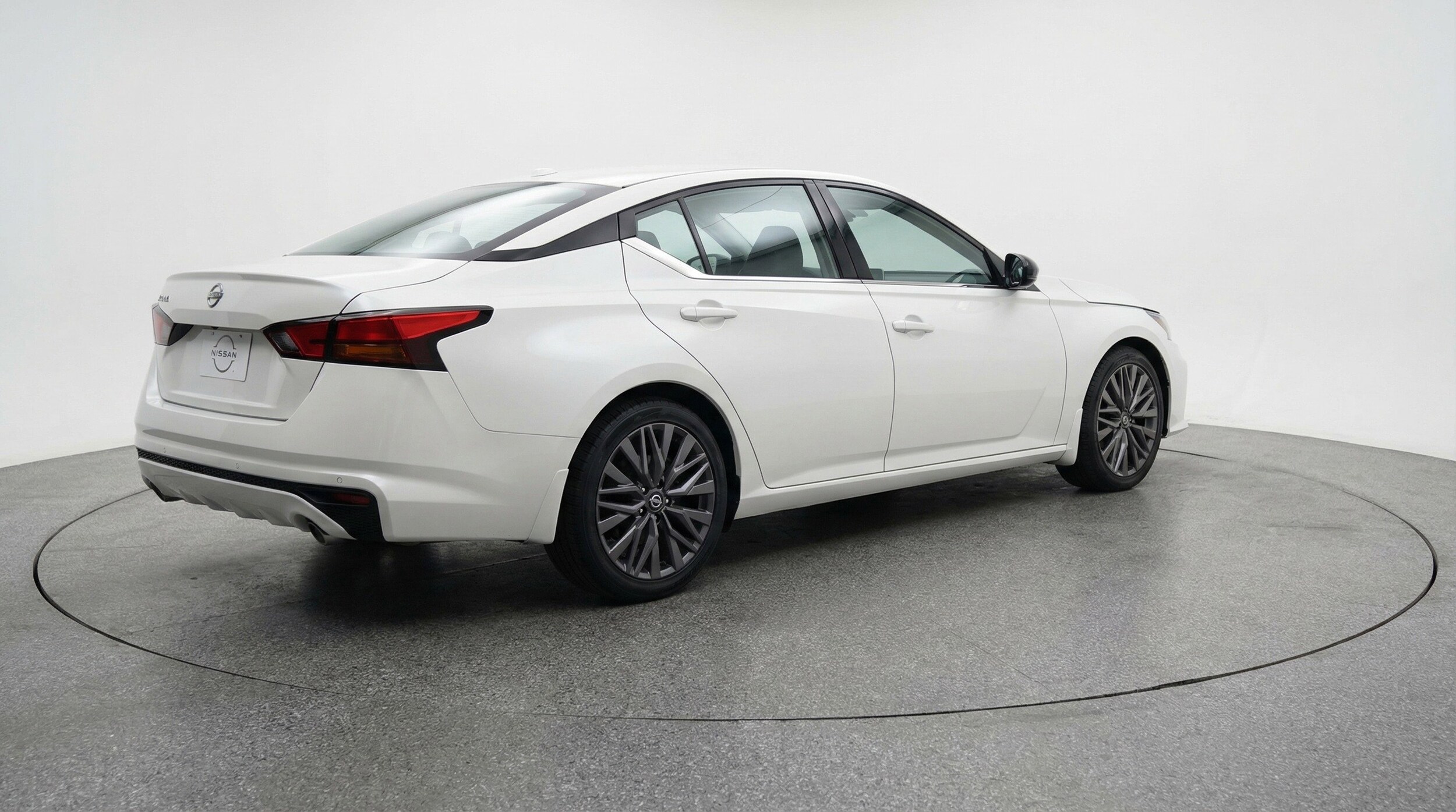 Thumbnail: 2025 Nissan Altima - 9