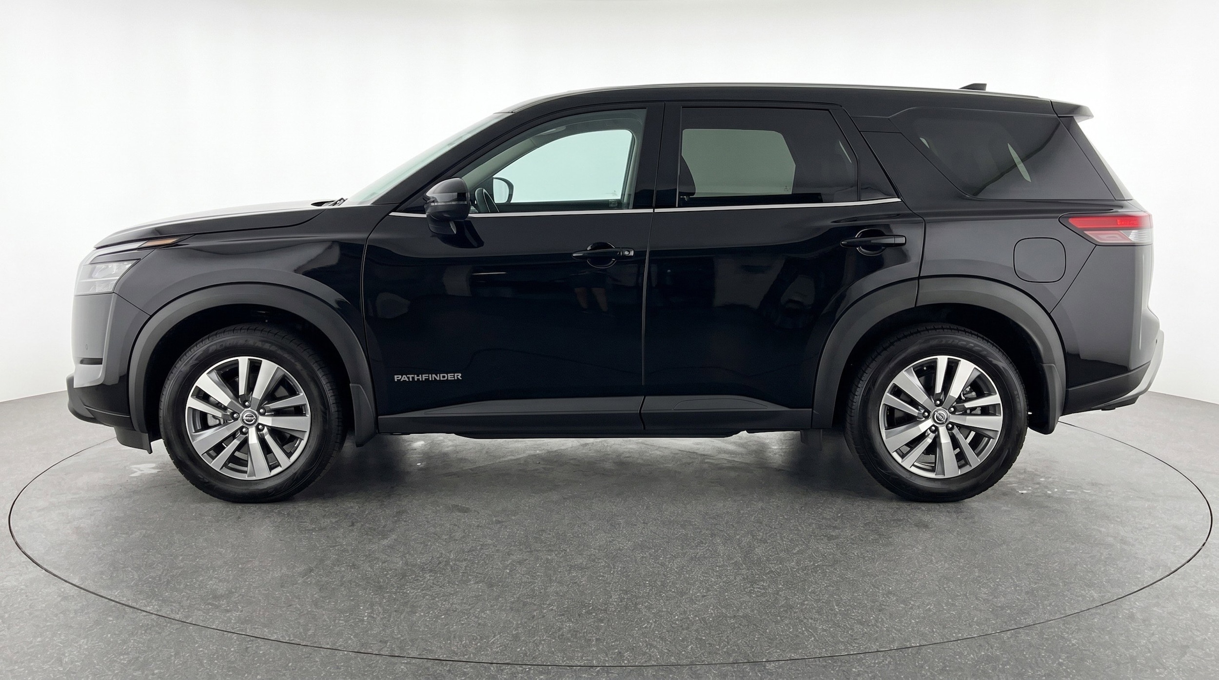 Thumbnail: 2025 Nissan Pathfinder - 5