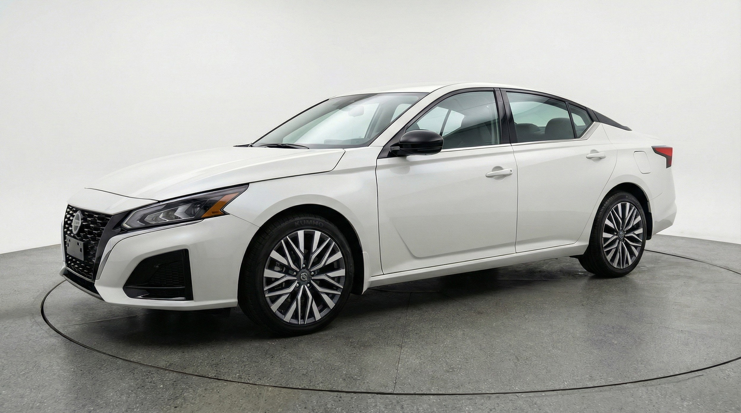 Thumbnail: 2025 Nissan Altima - 3