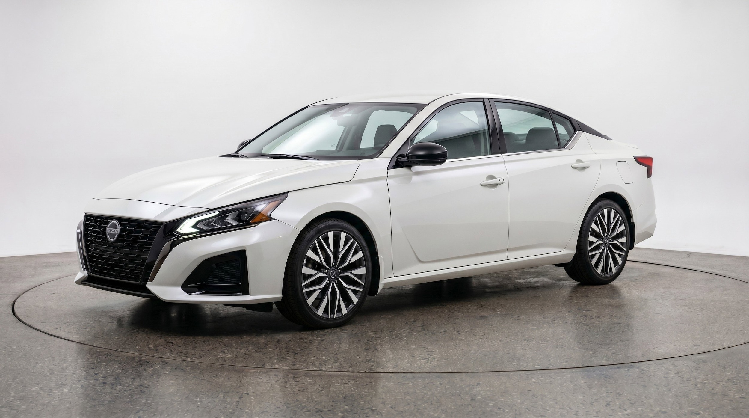 Thumbnail: 2025 Nissan Altima - 3
