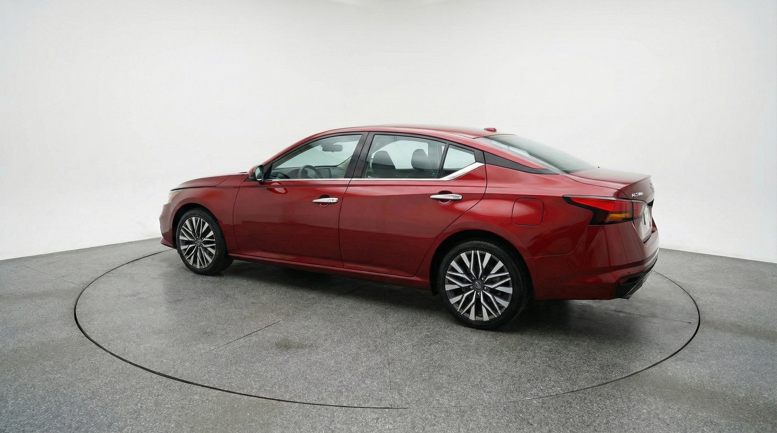 Thumbnail: 2025 Nissan Altima - 6