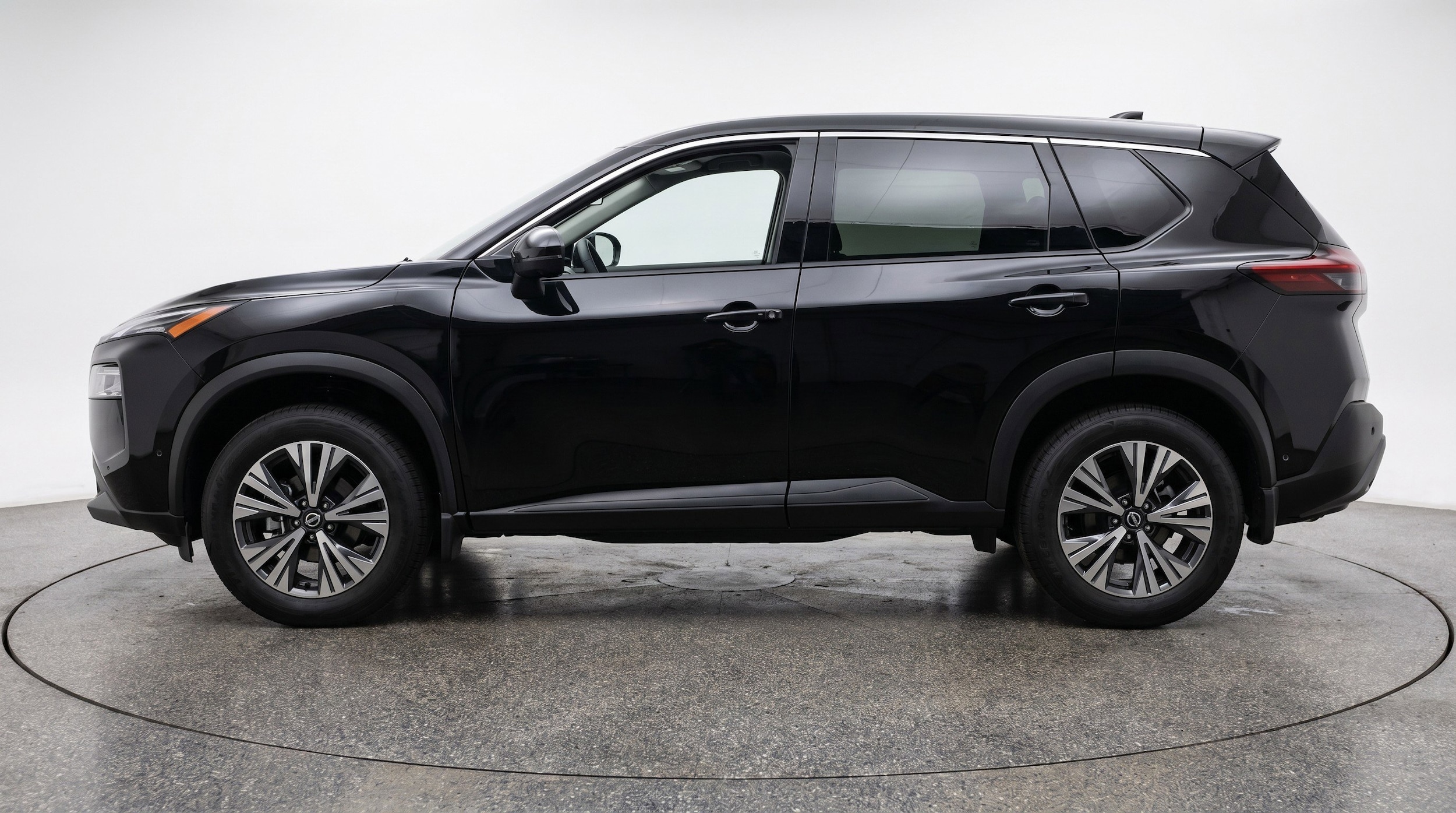 Thumbnail: 2023 Nissan Rogue - 5