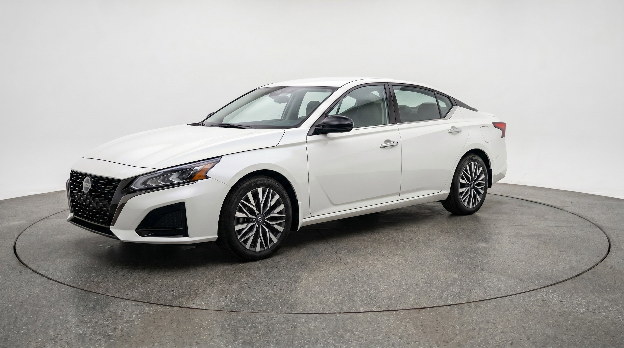 Thumbnail: 2025 Nissan Altima - 3