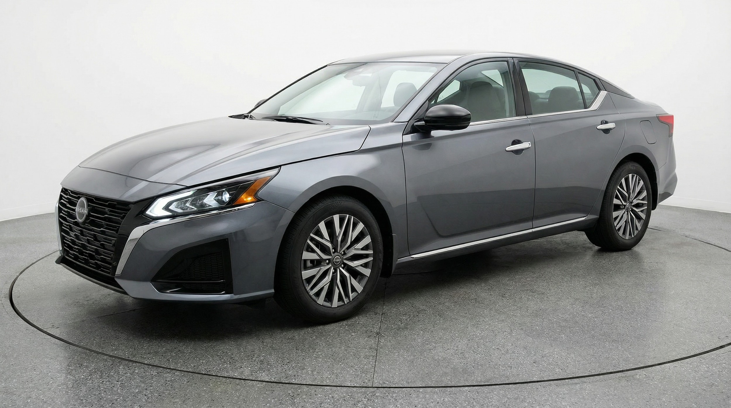 Thumbnail: 2025 Nissan Altima - 3