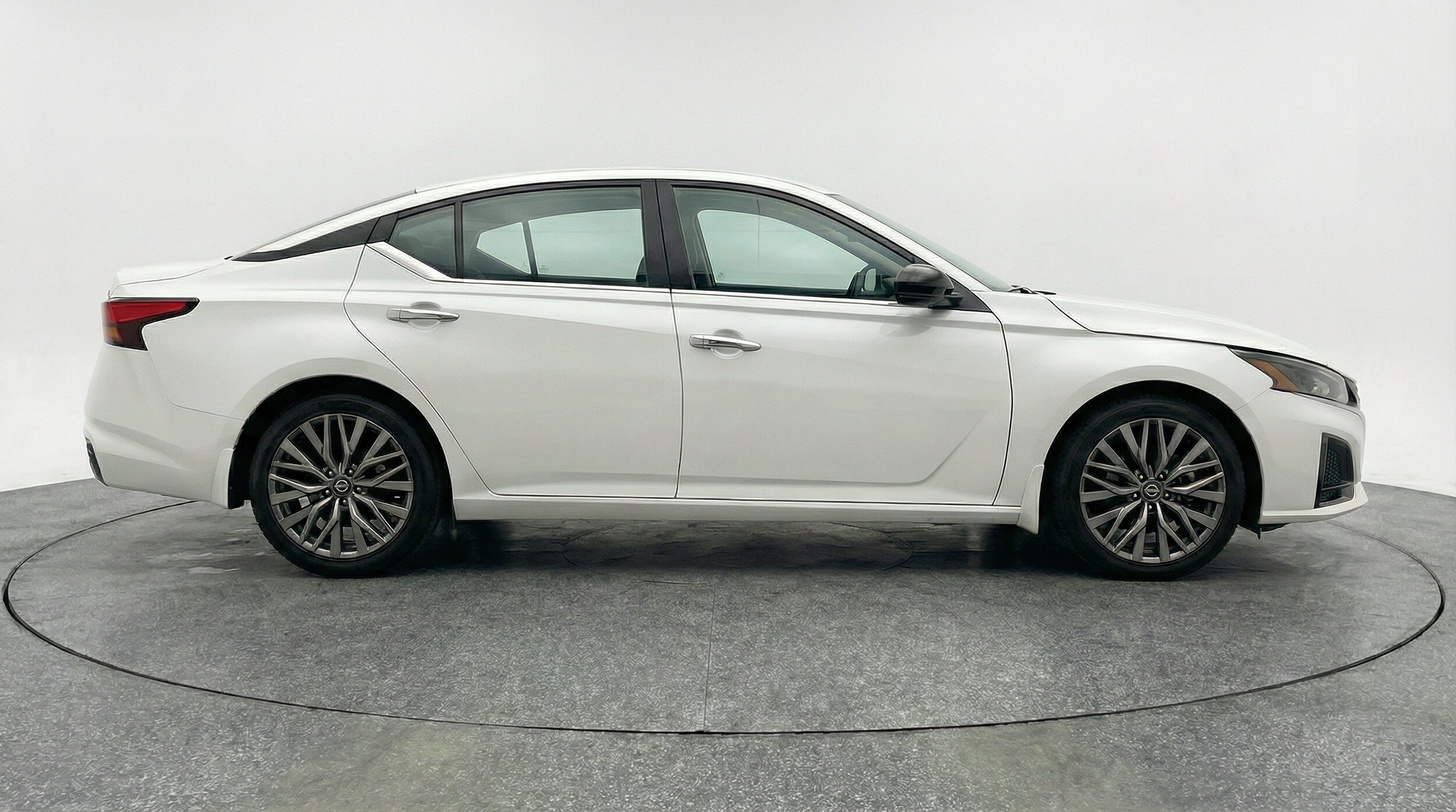 Thumbnail: 2025 Nissan Altima - 11