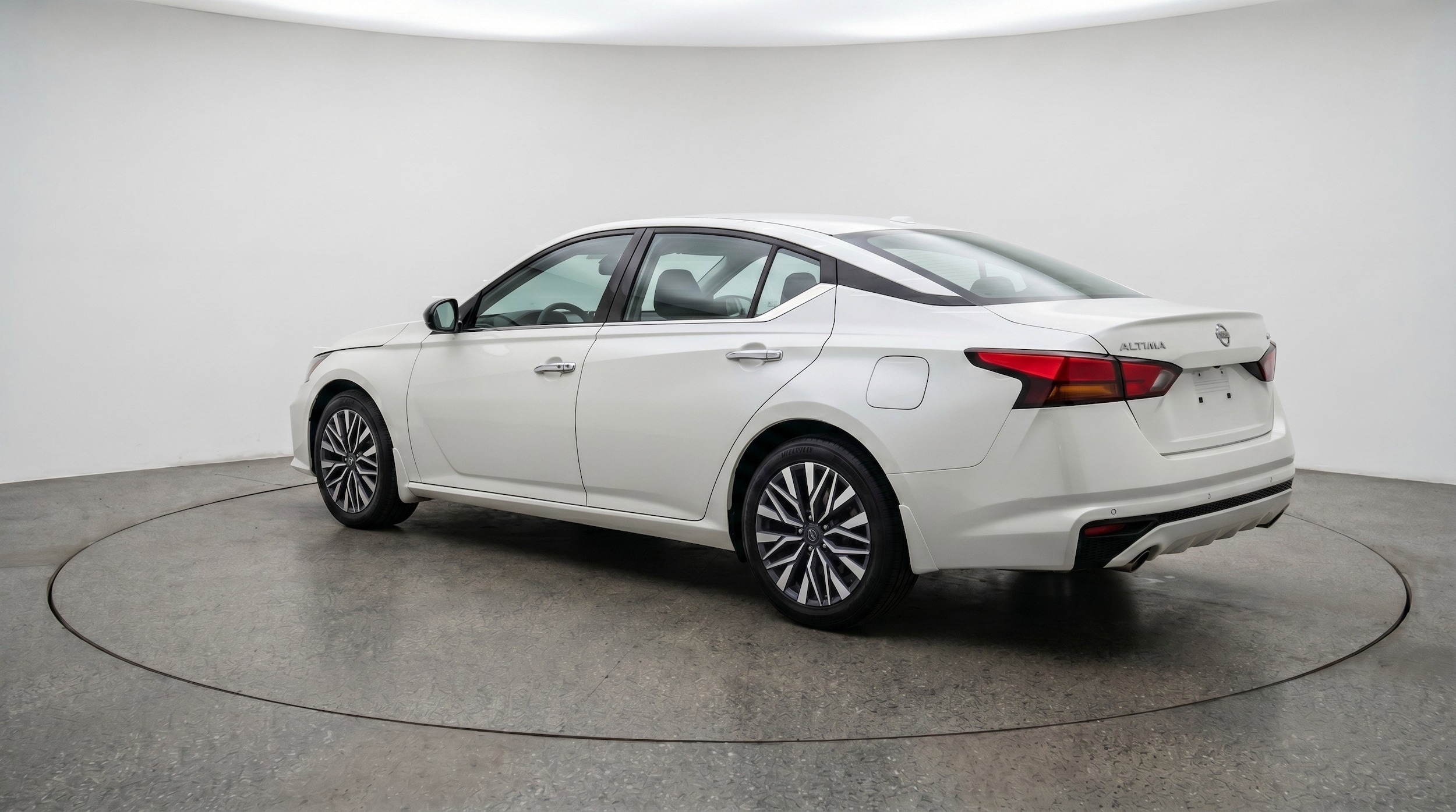 Thumbnail: 2025 Nissan Altima - 6