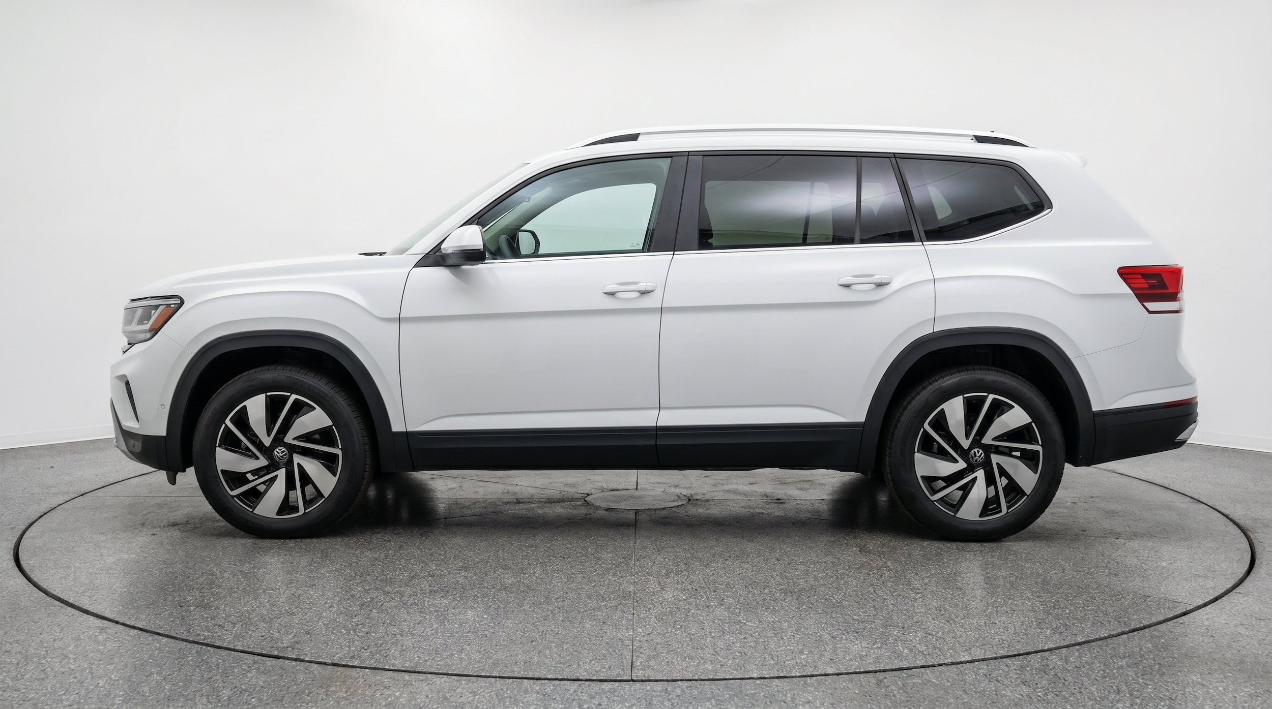 Thumbnail: 2026 Volkswagen Atlas - 5
