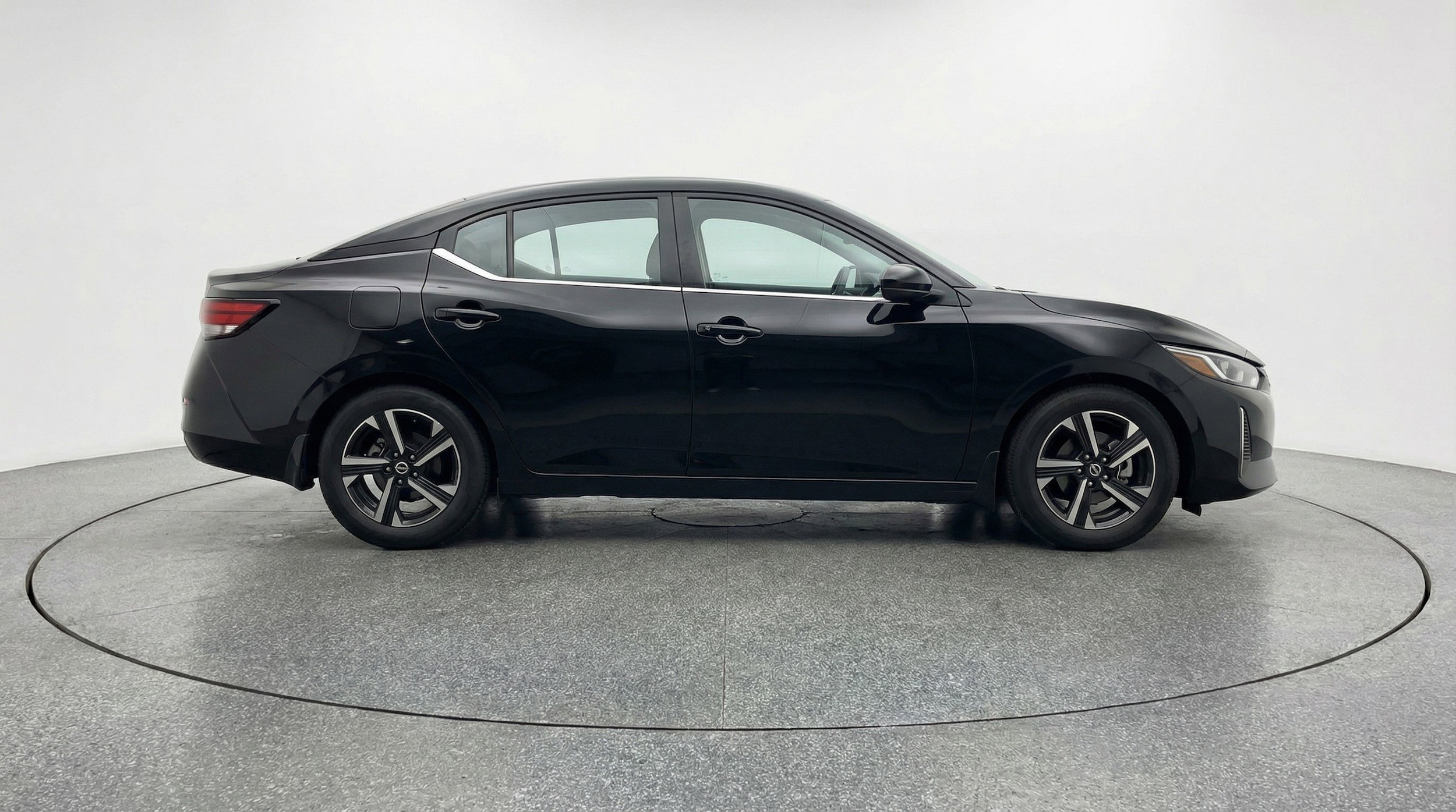 Thumbnail: 2025 Nissan Sentra - 11