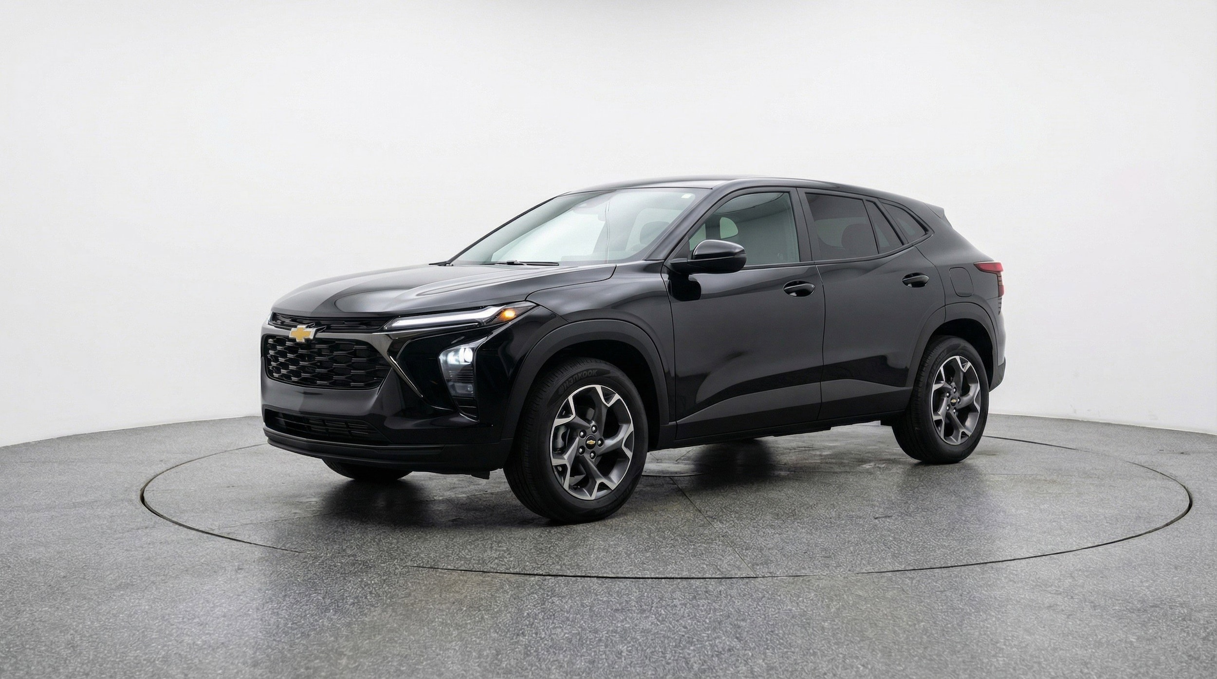 Thumbnail: 2025 Chevrolet Trax - 3