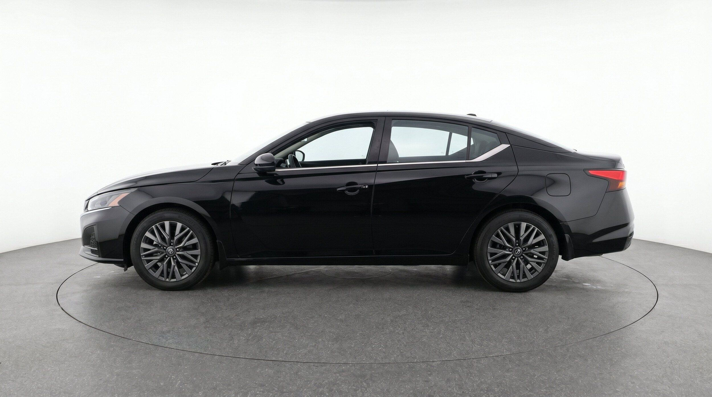 Thumbnail: 2026 Nissan Altima - 5