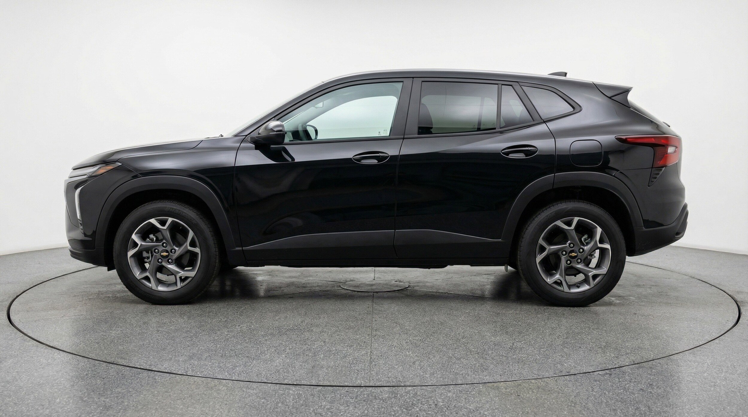 Thumbnail: 2025 Chevrolet Trax - 5