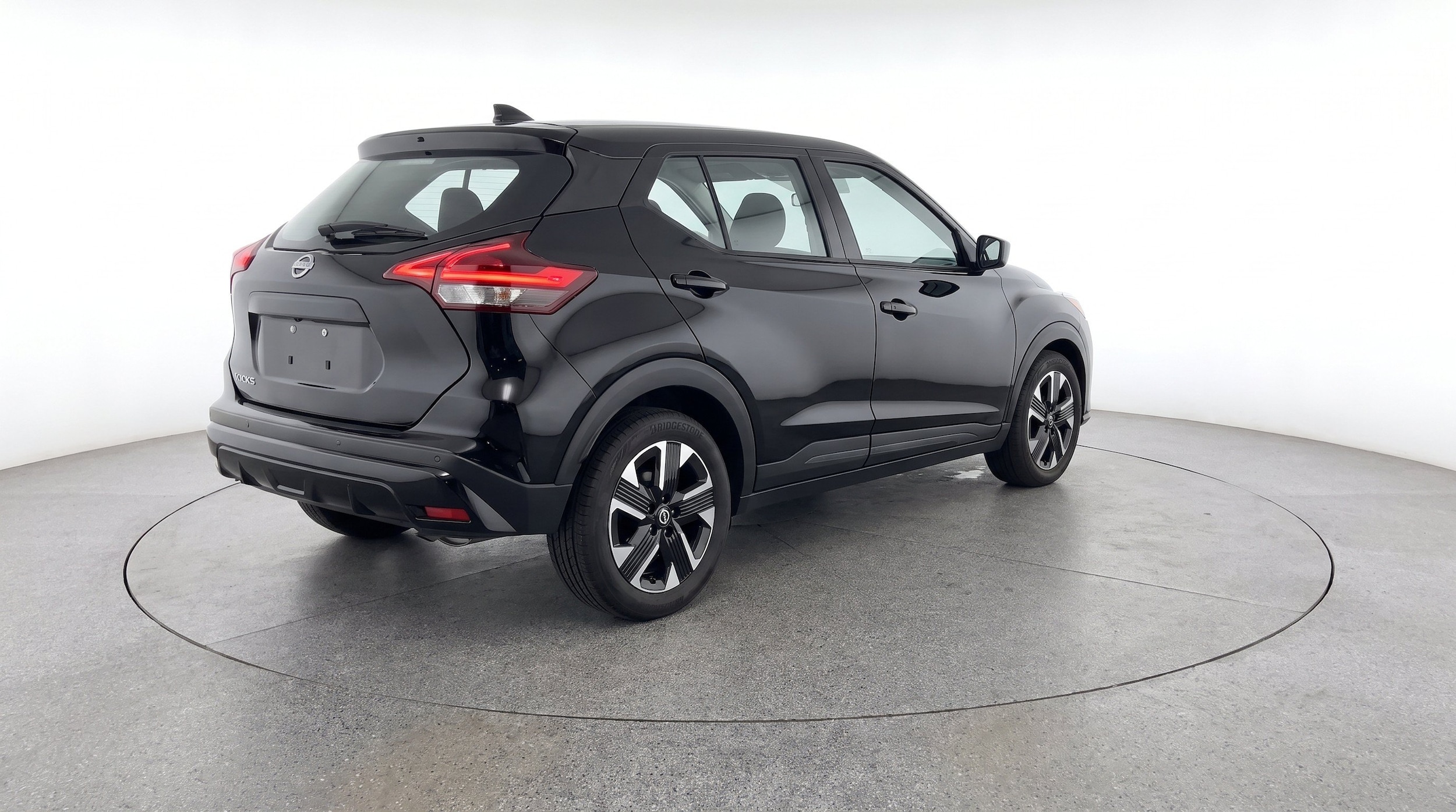 Thumbnail: 2026 Nissan Kicks - 9