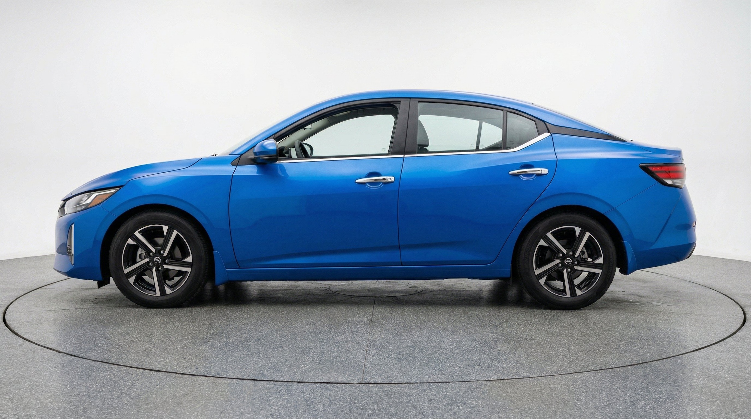 Thumbnail: 2025 Nissan Sentra - 5