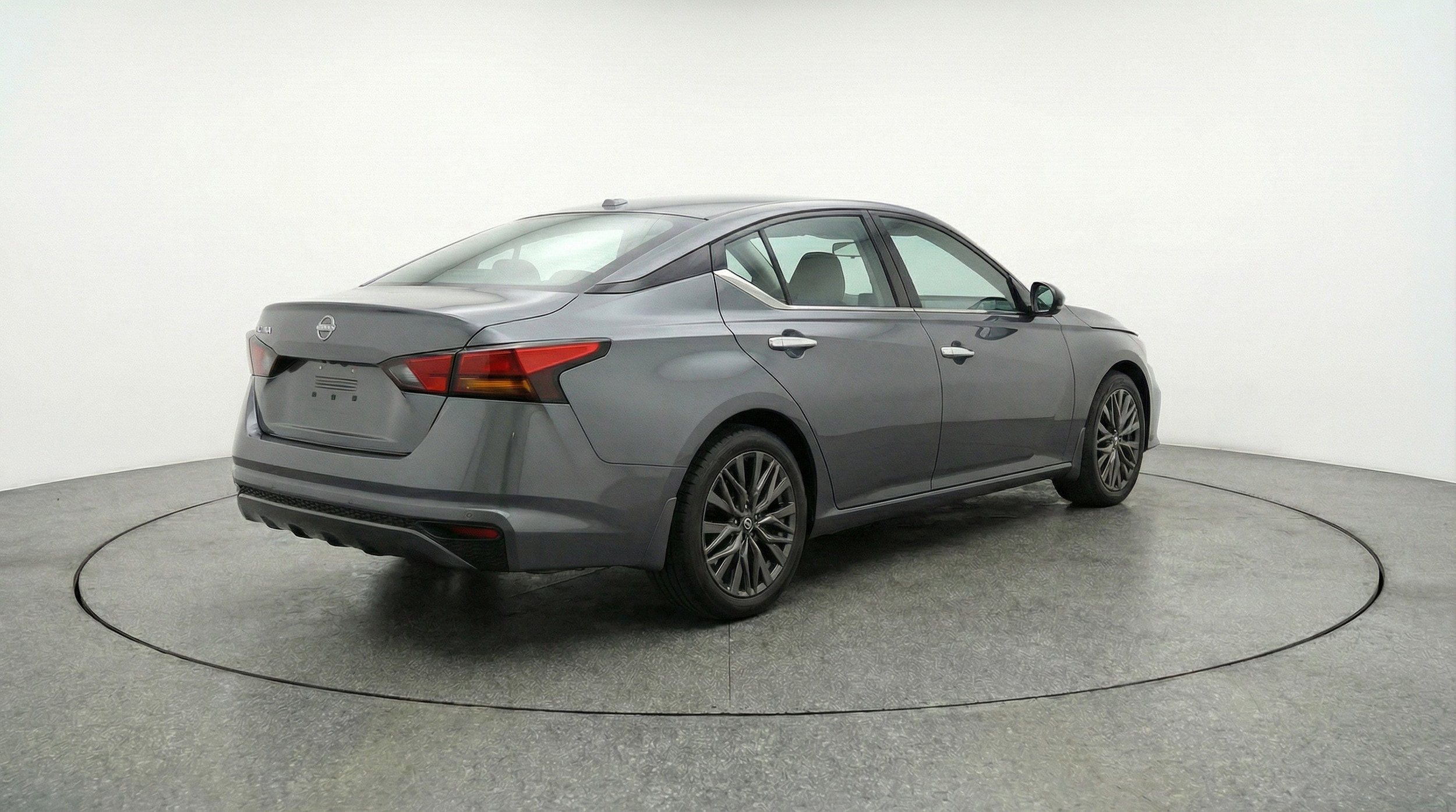Thumbnail: 2025 Nissan Altima - 9