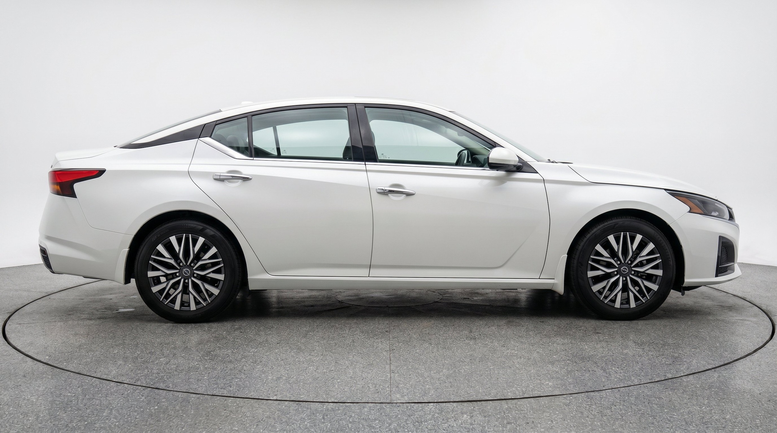 Thumbnail: 2025 Nissan Altima - 11