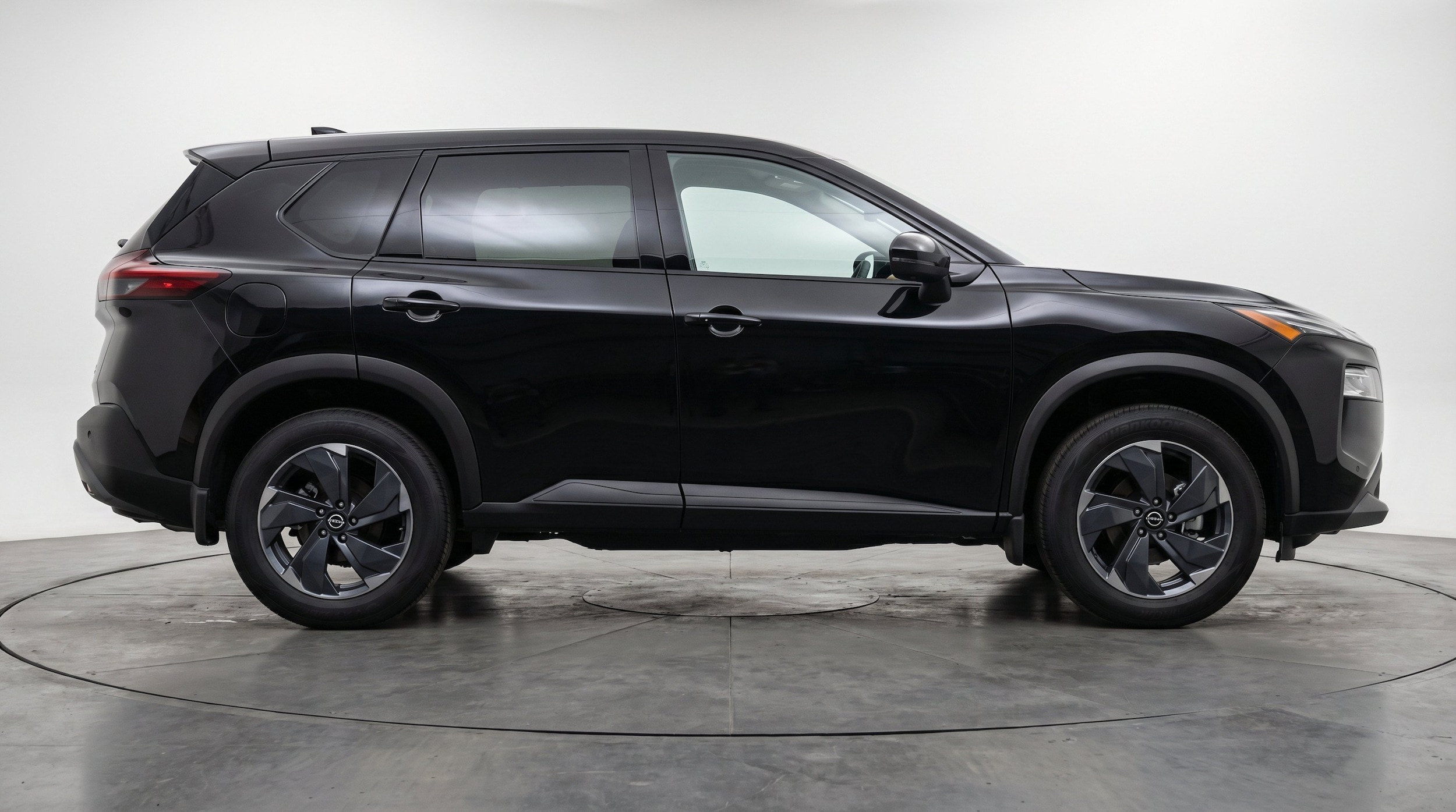 Thumbnail: 2025 Nissan Rogue - 10