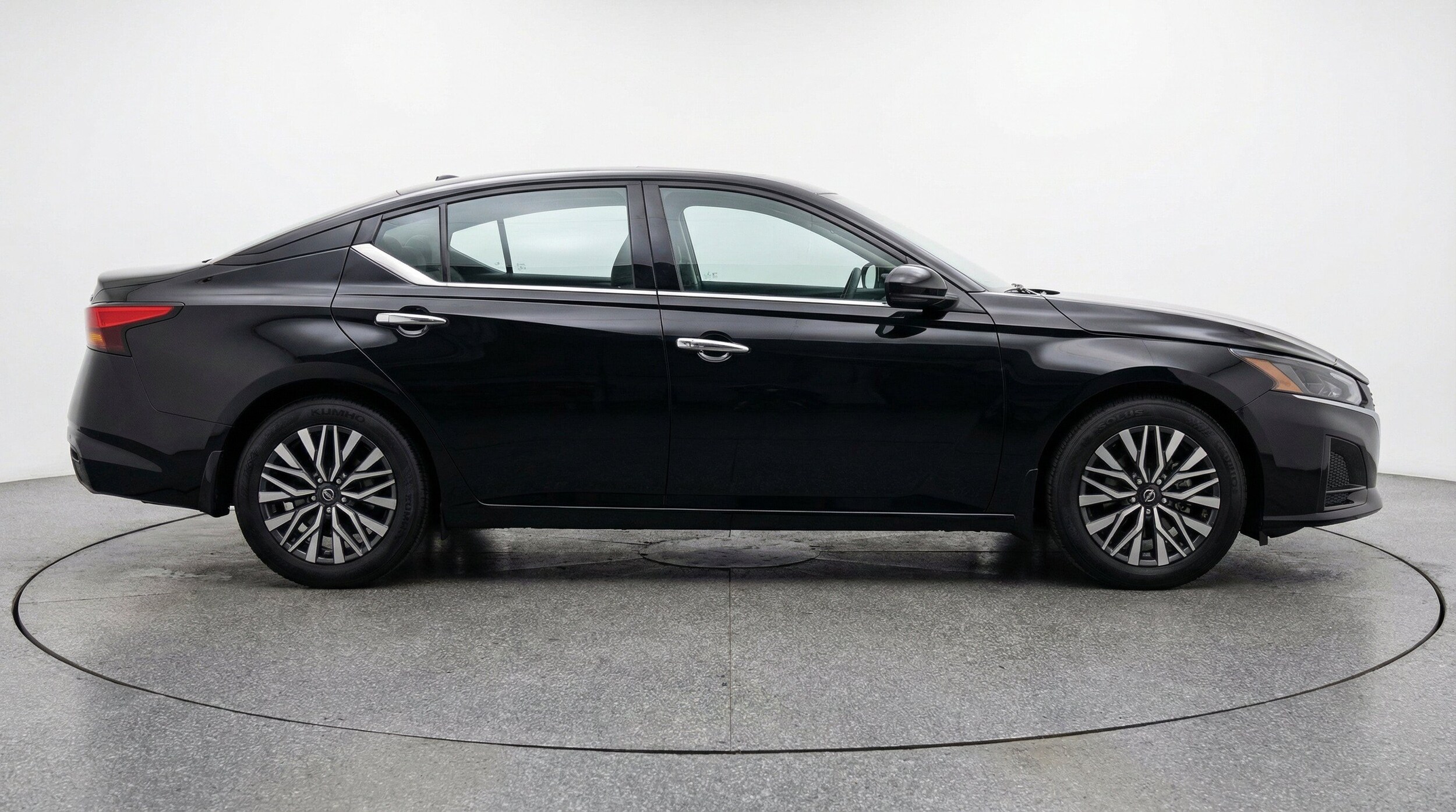 Thumbnail: 2025 Nissan Altima - 11