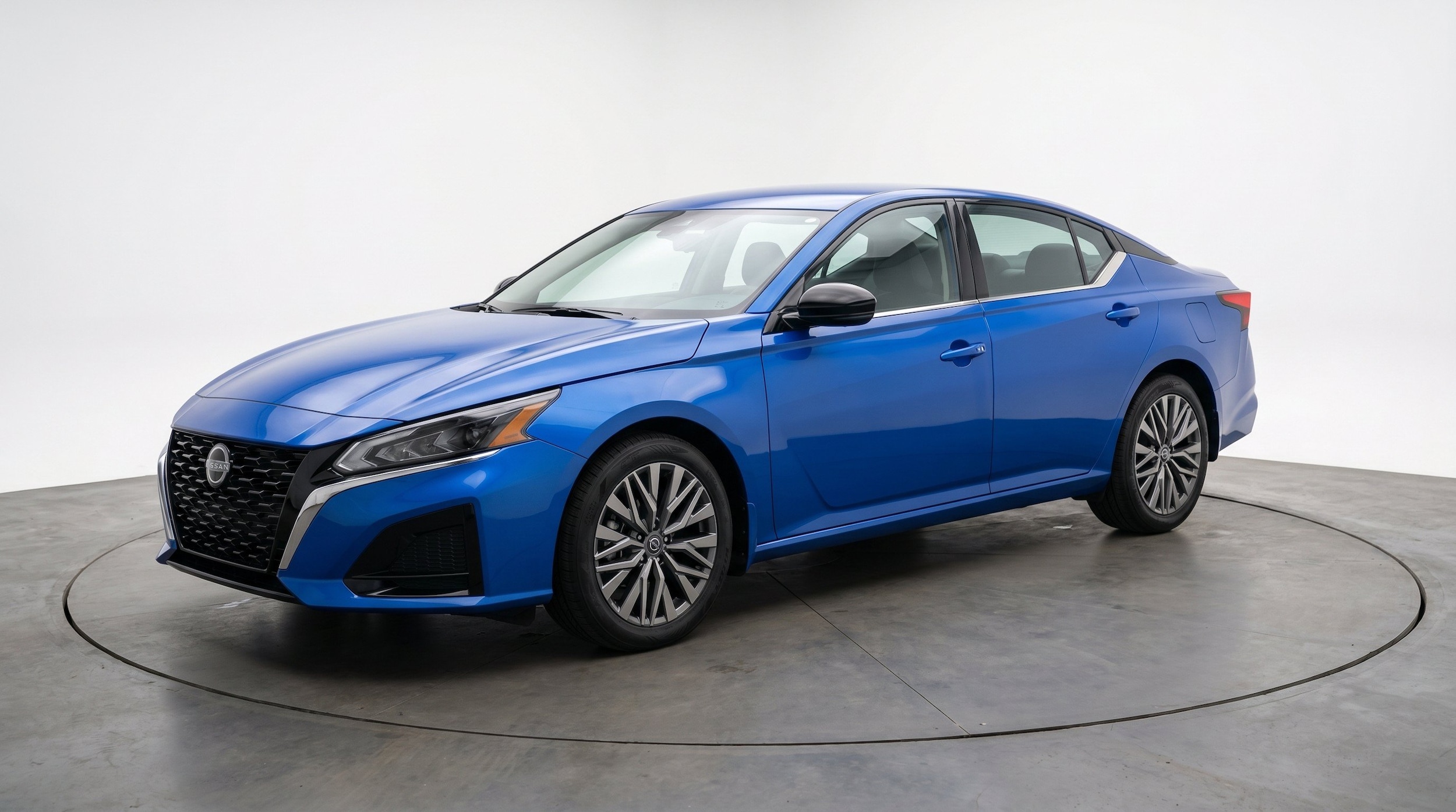 Thumbnail: 2025 Nissan Altima - 3