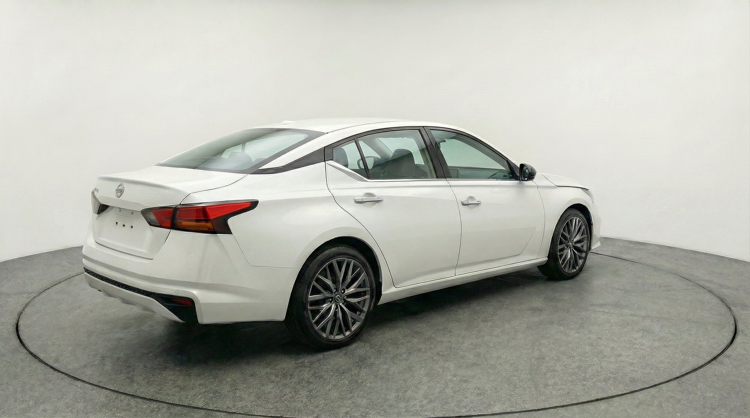 Thumbnail: 2025 Nissan Altima - 9