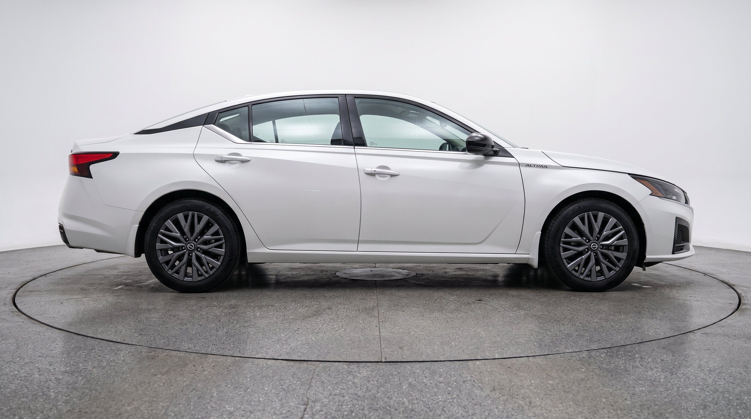 Thumbnail: 2025 Nissan Altima - 11