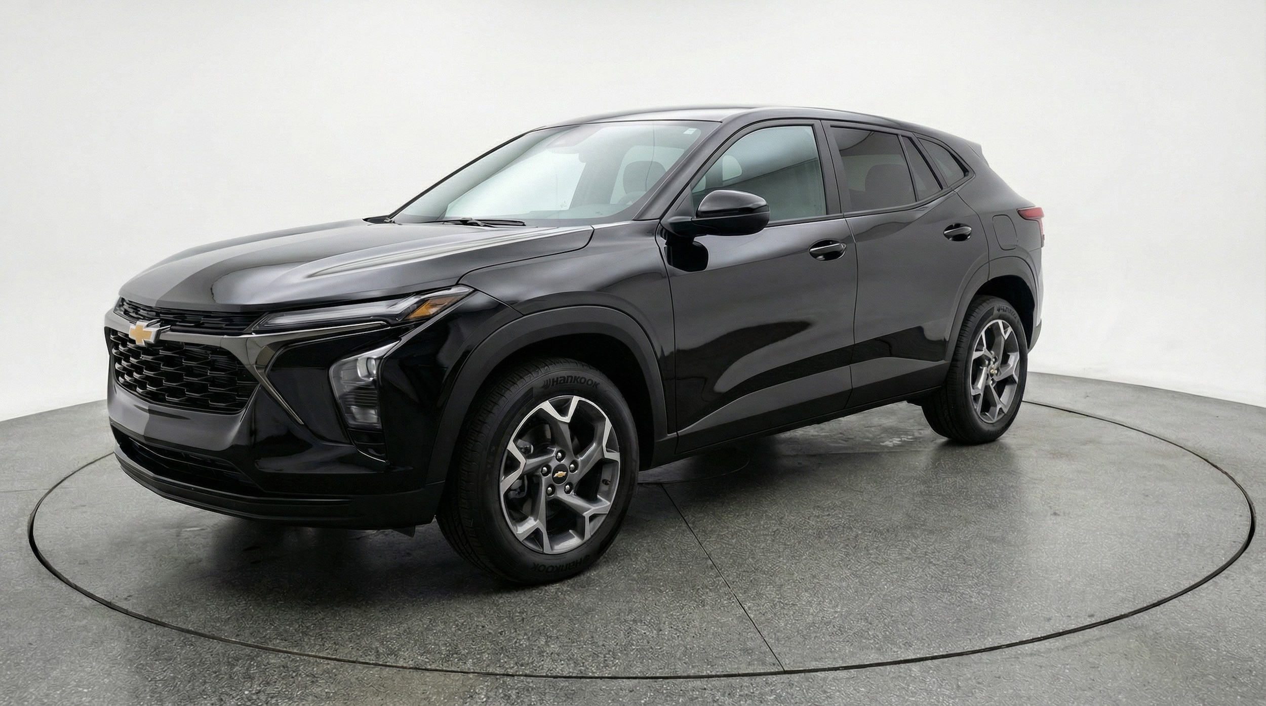 Thumbnail: 2025 Chevrolet Trax - 3