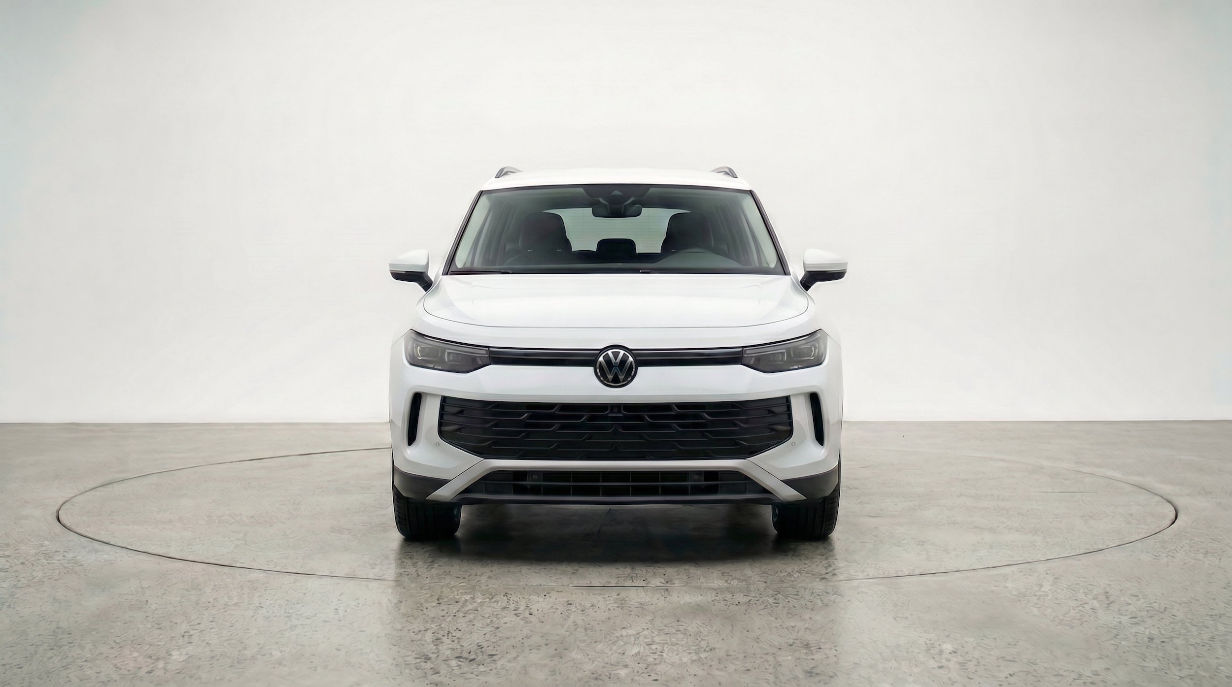 Thumbnail: 2026 Volkswagen Tiguan - 2