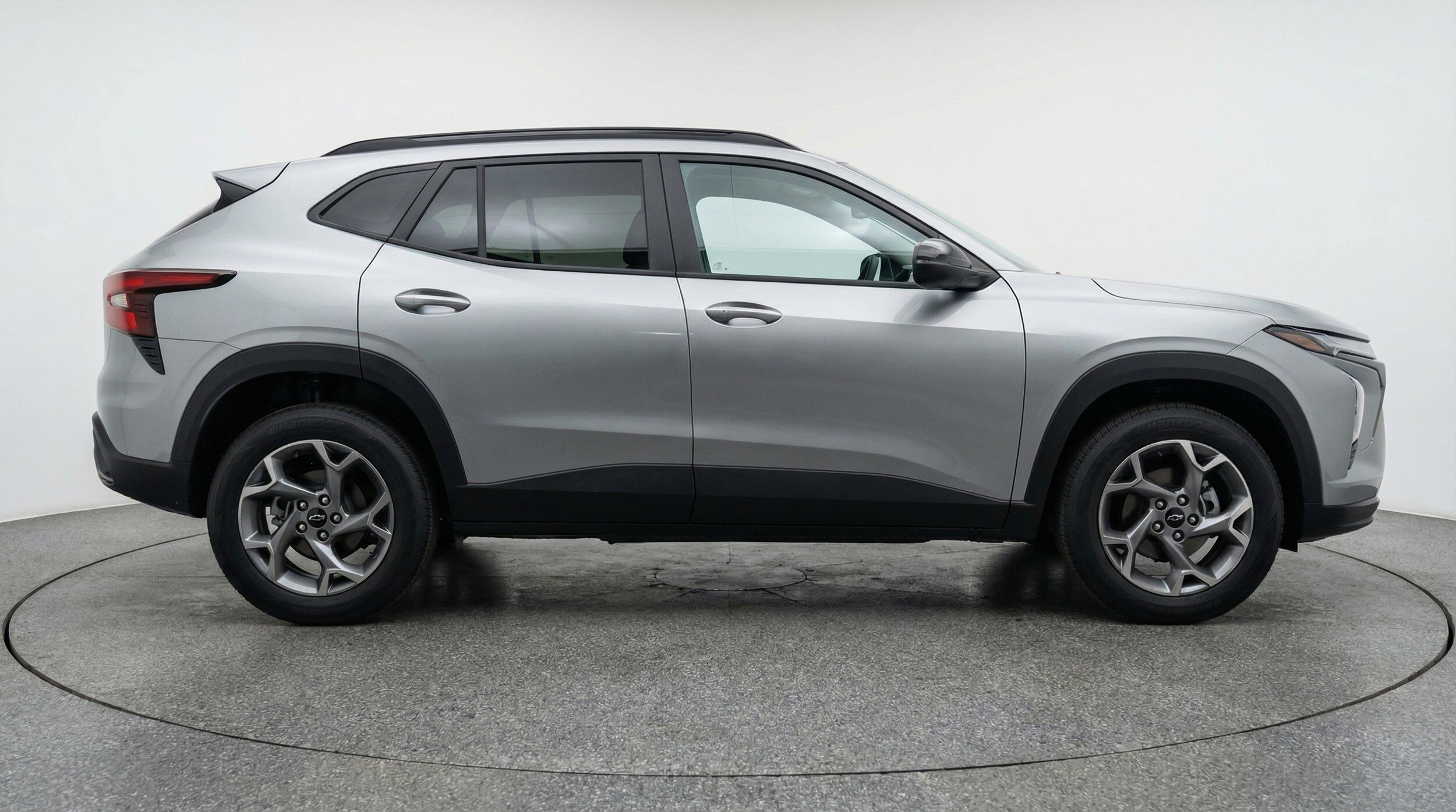 Thumbnail: 2025 Chevrolet Trax - 11